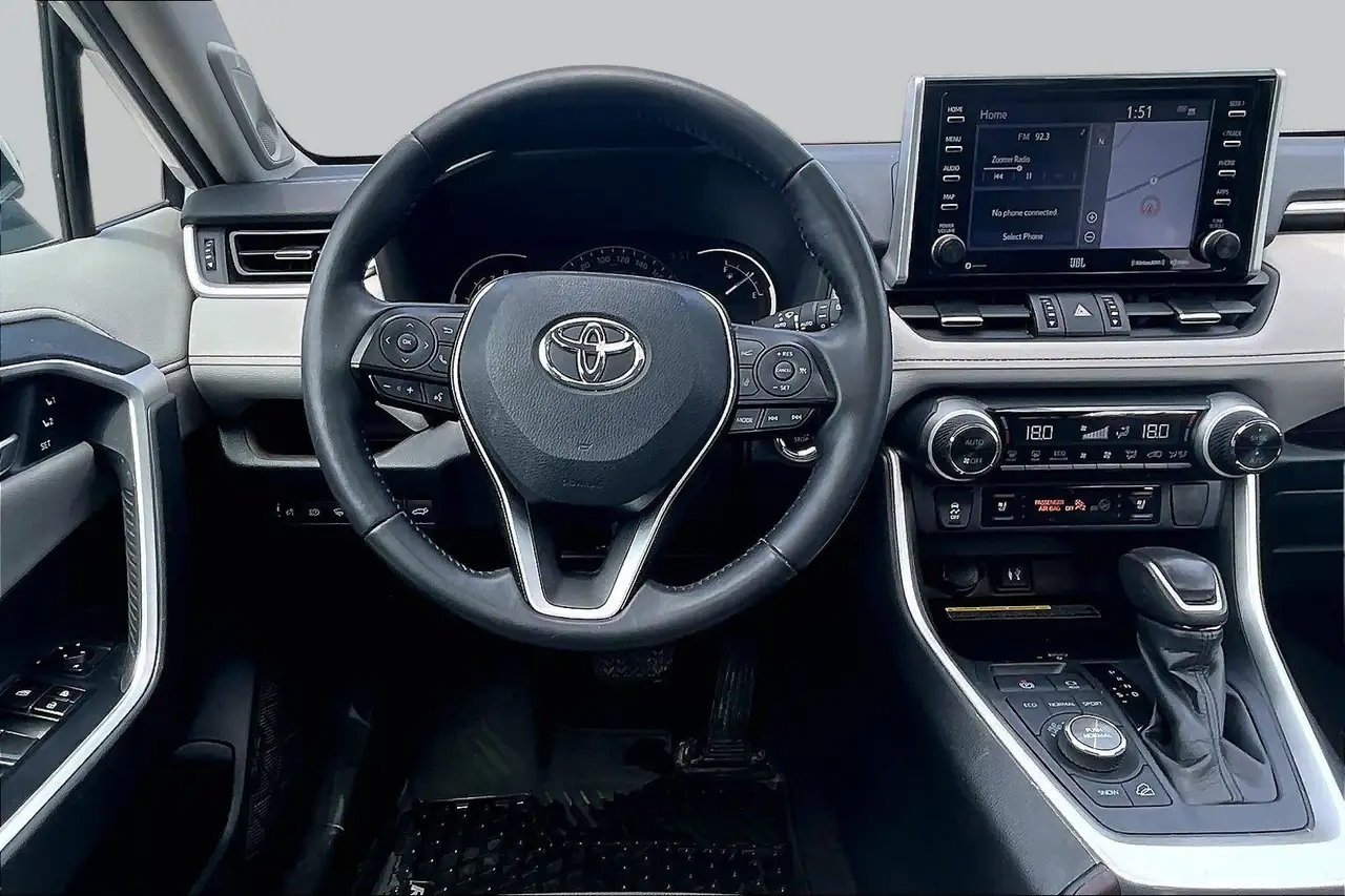 Toyota RAV 4 снимка Toyota RAV 4
