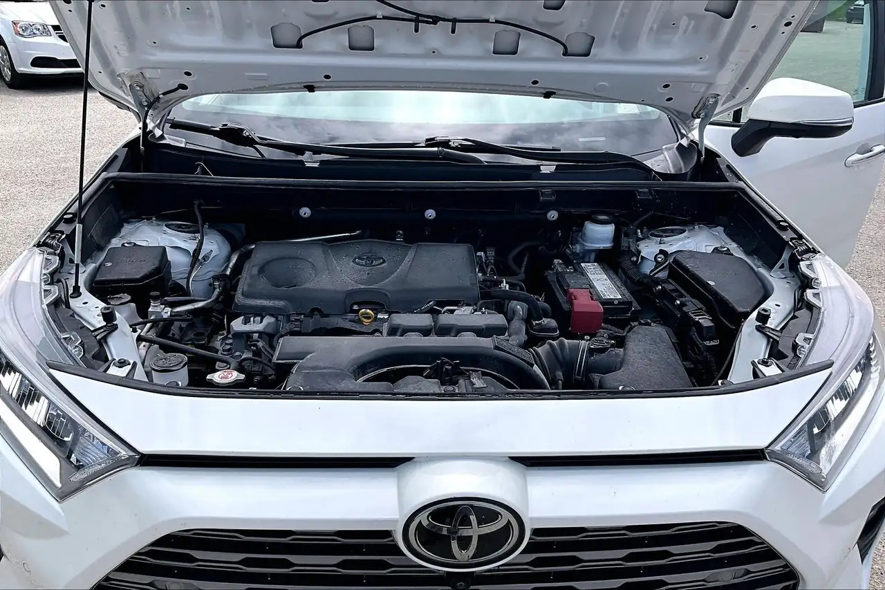 Toyota RAV 4 снимка Toyota RAV 4