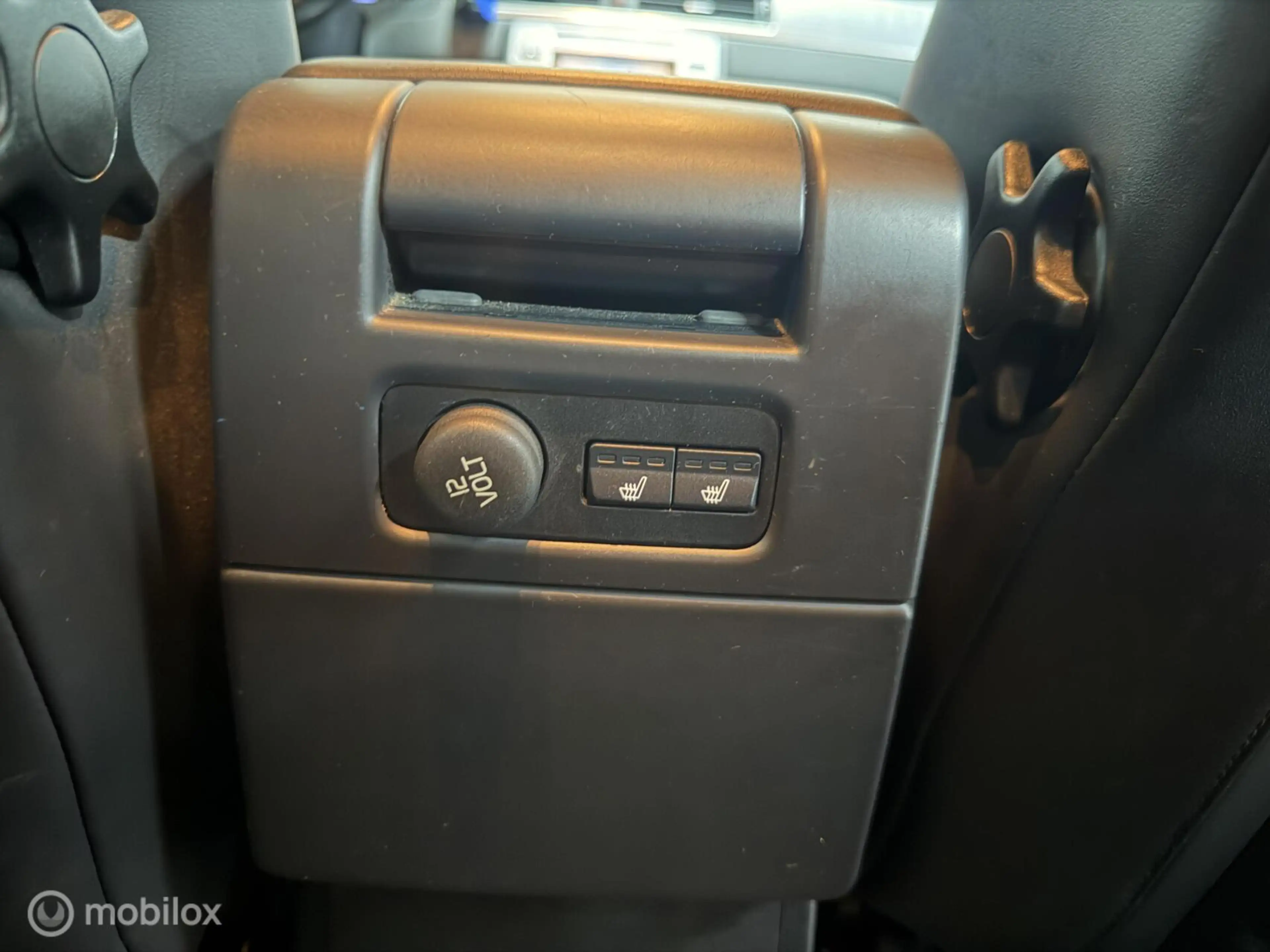 Volvo V70 2.5FT Summum AUTOMAAT / LEER — photo 12