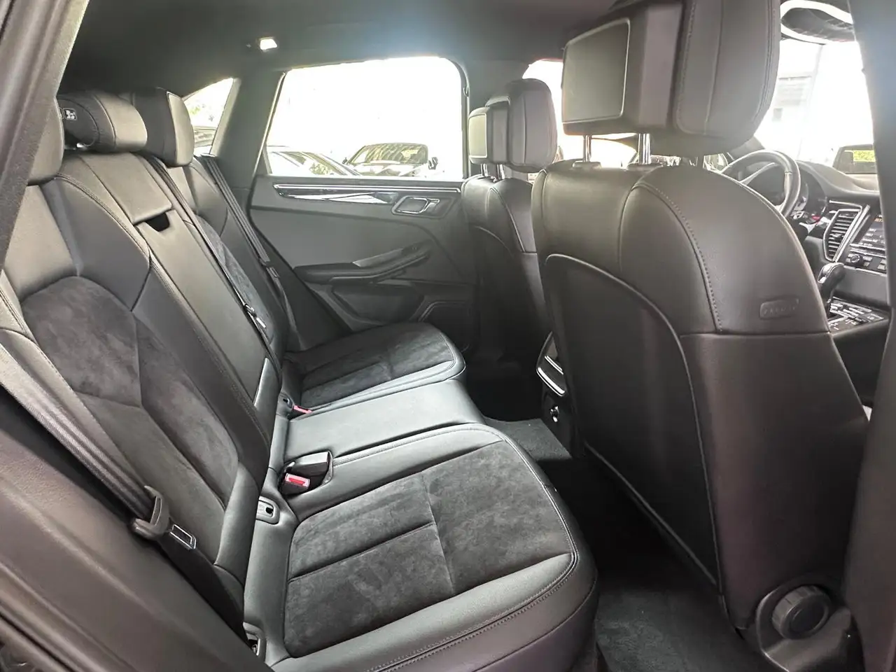 Porsche Macan — photo 19 sur 19