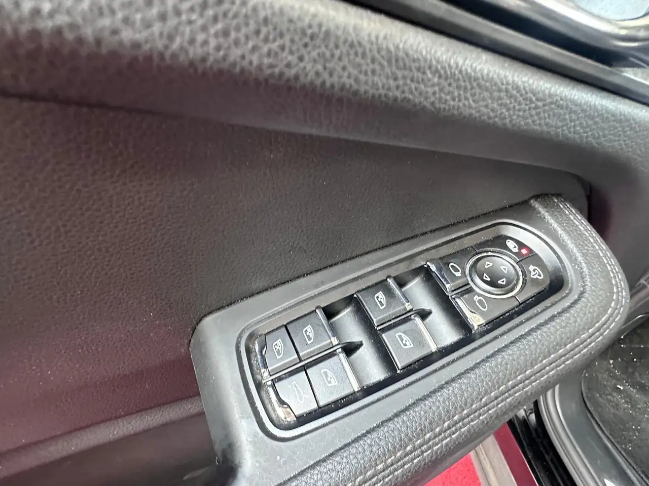 Porsche Macan — photo 16 sur 19