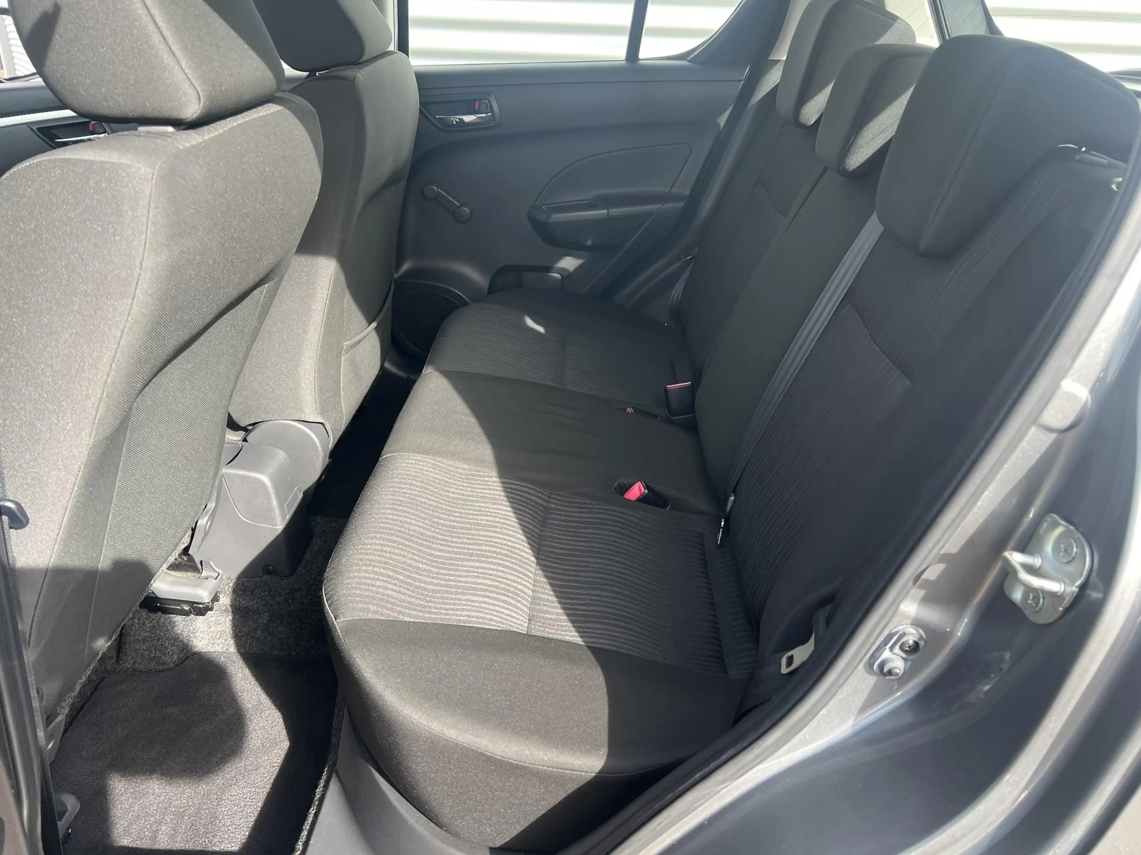 Suzuki Swift 1.2 Comfort EASSS — photo 9
