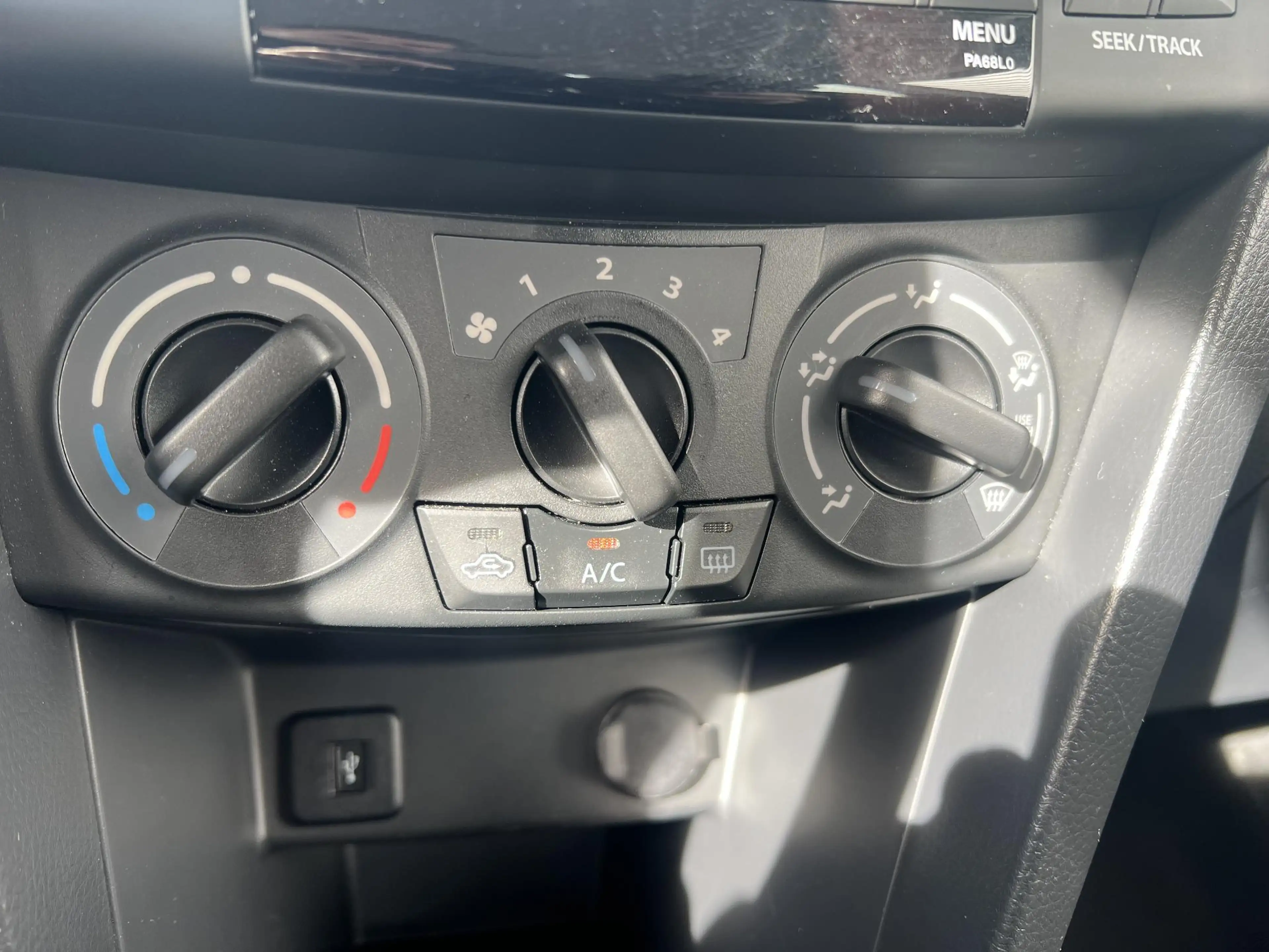 Suzuki Swift 1.2 Comfort EASSS — photo 11