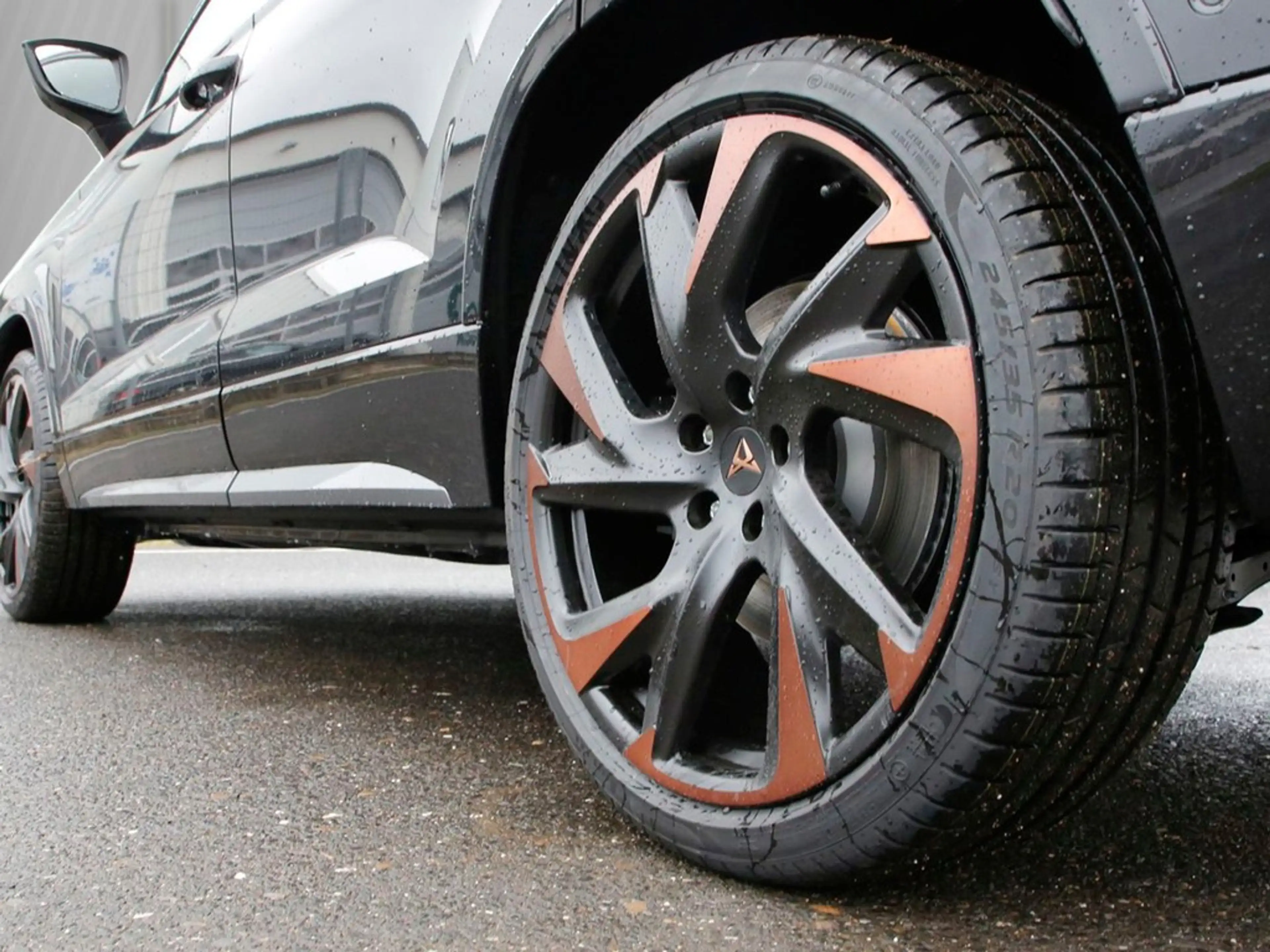 CUPRA Ateca VZ 2.0 TSI Sie sparen 21.030 ATZ — photo 5