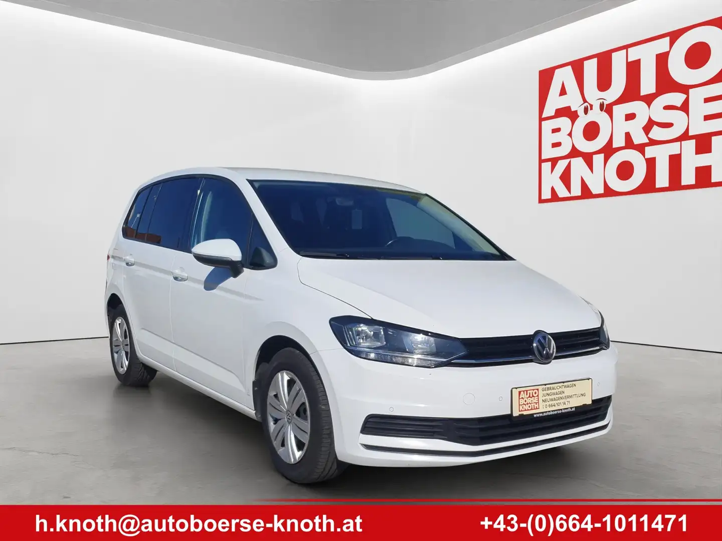 Volkswagen Touran 2,0TDI SCR DSG, NAVI, PDC, Klimatronic Weiß - 2
