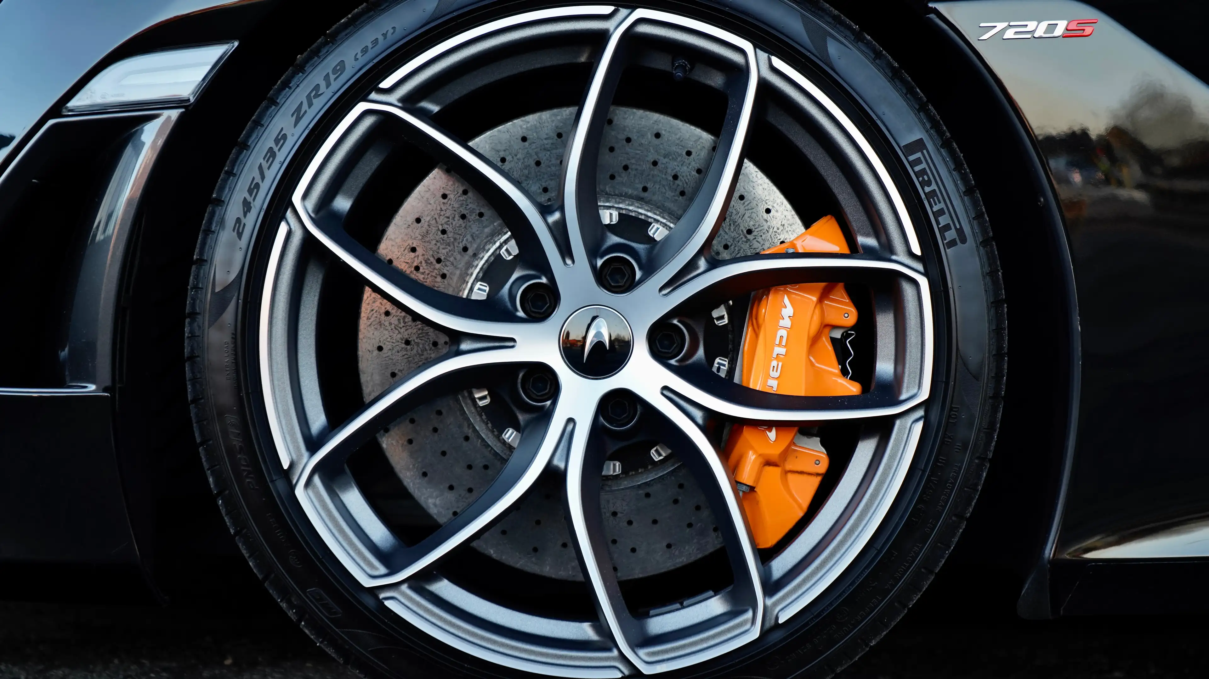 McLaren 720S Spider Performance *CERAMIC/CARBON/LIFT/B&W/FULL* — photo 13
