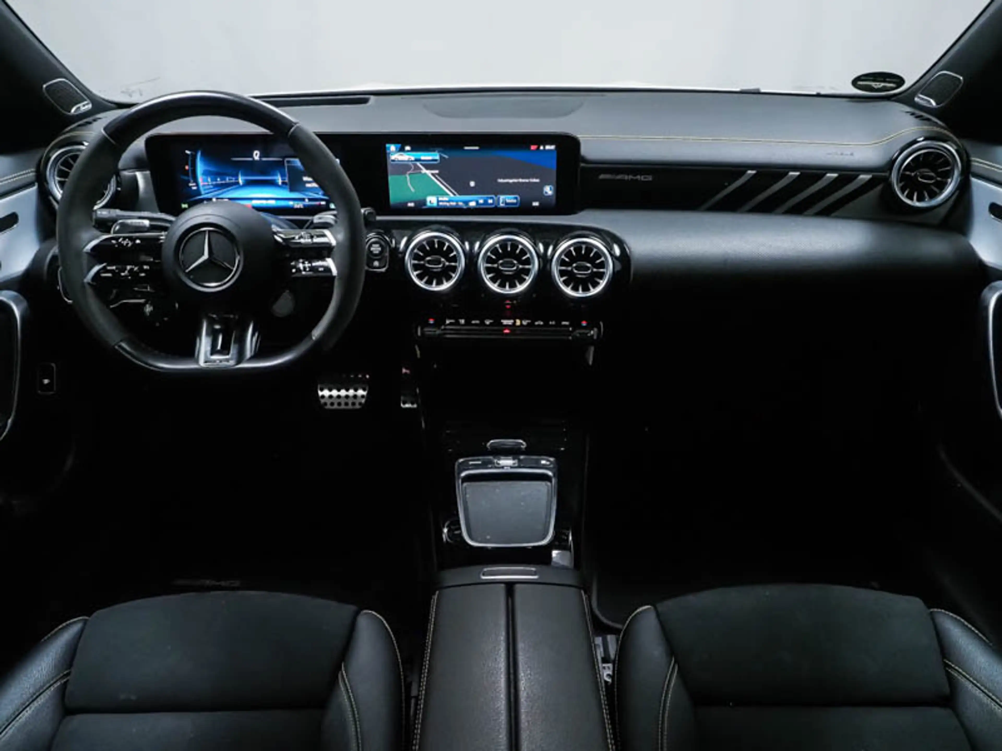 Mercedes-Benz CLA 45 AMG S 4M+ Cp AERO PANO NIGHT KEYLESS HUD — photo 8