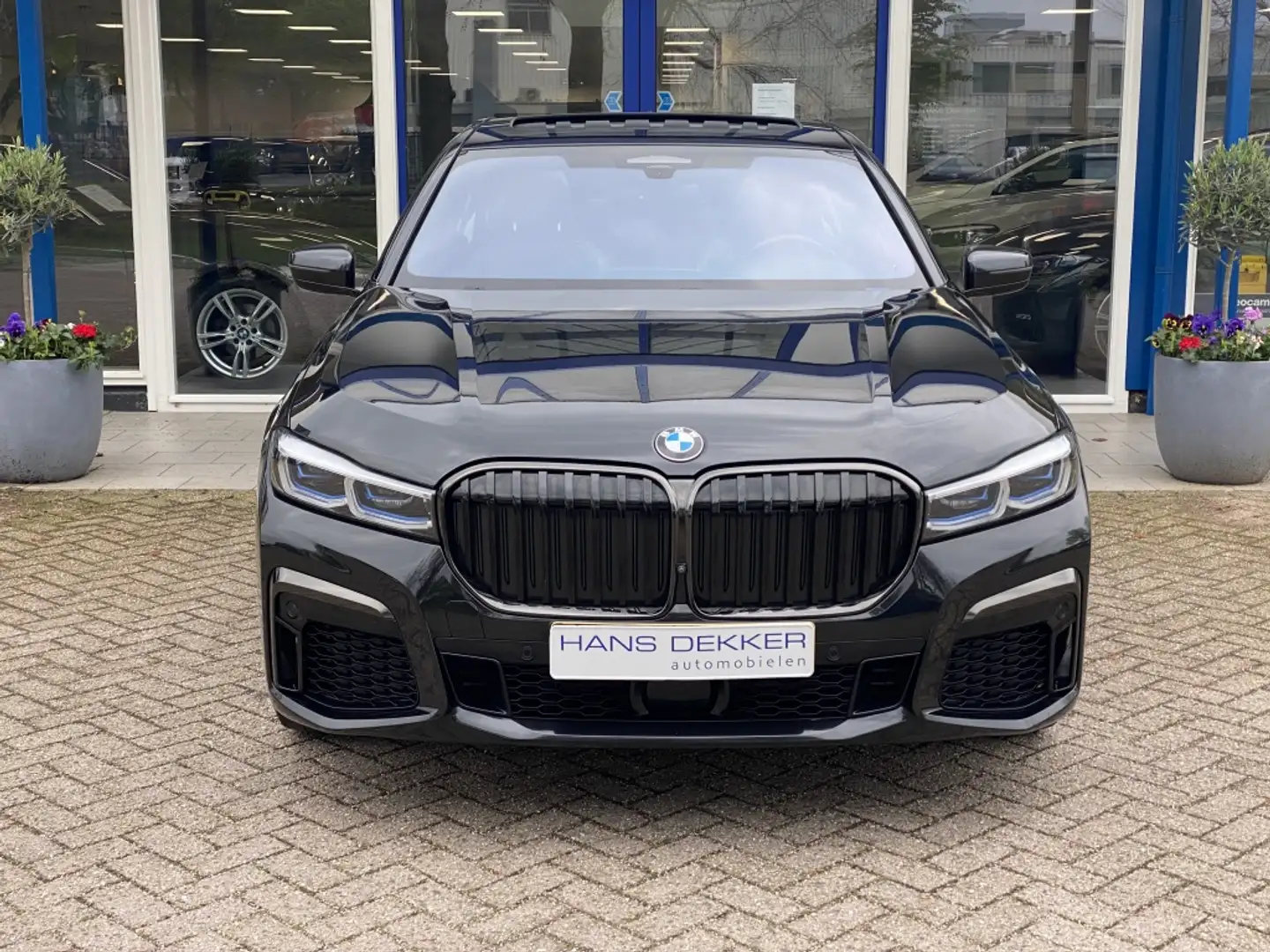 BMW 745 7-serie 745e High Executive Zwart - 2