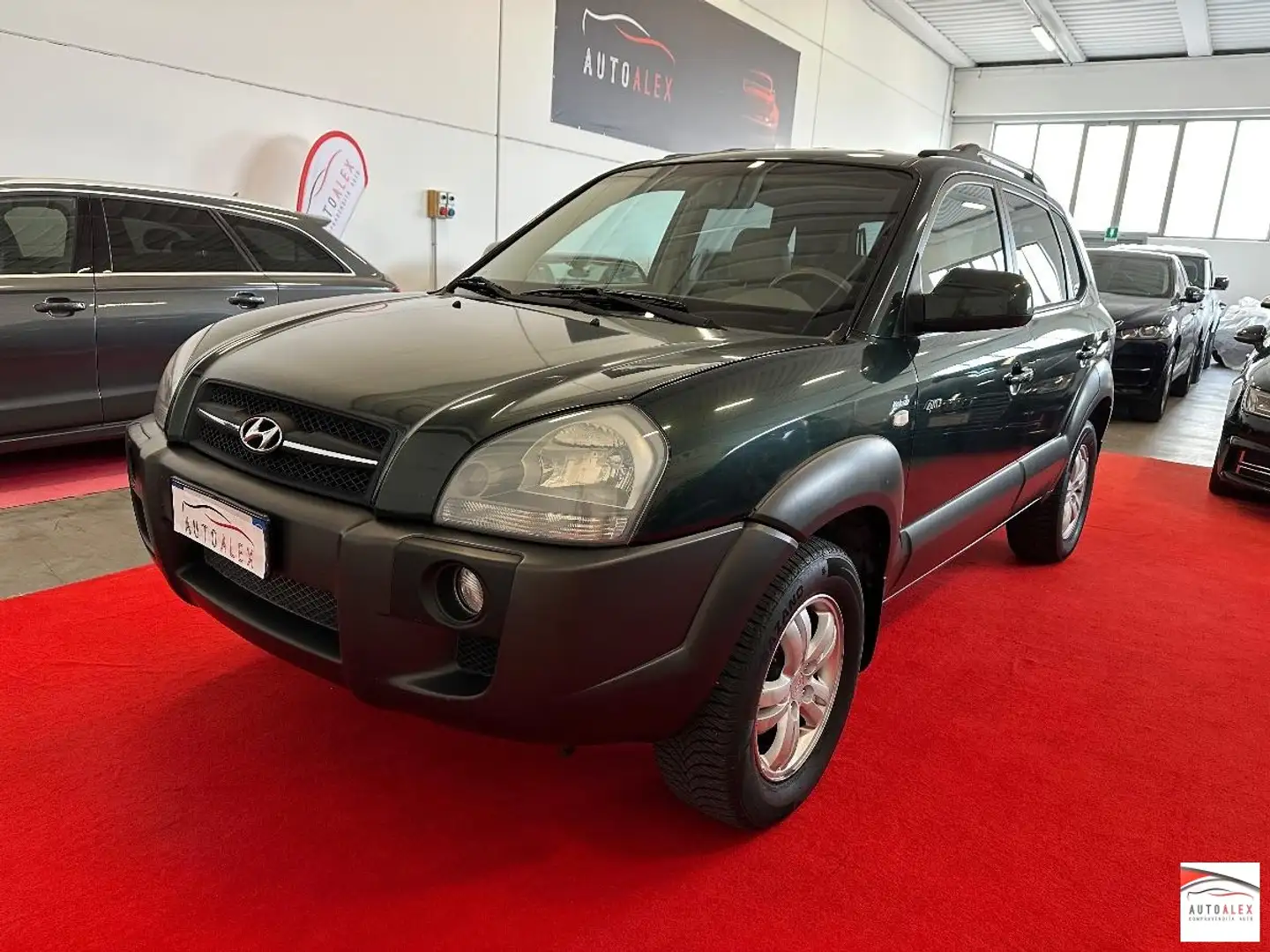 Hyundai TUCSON 2.0 crdi vgt Active 4wd NEOPATENTATO Vert - 1