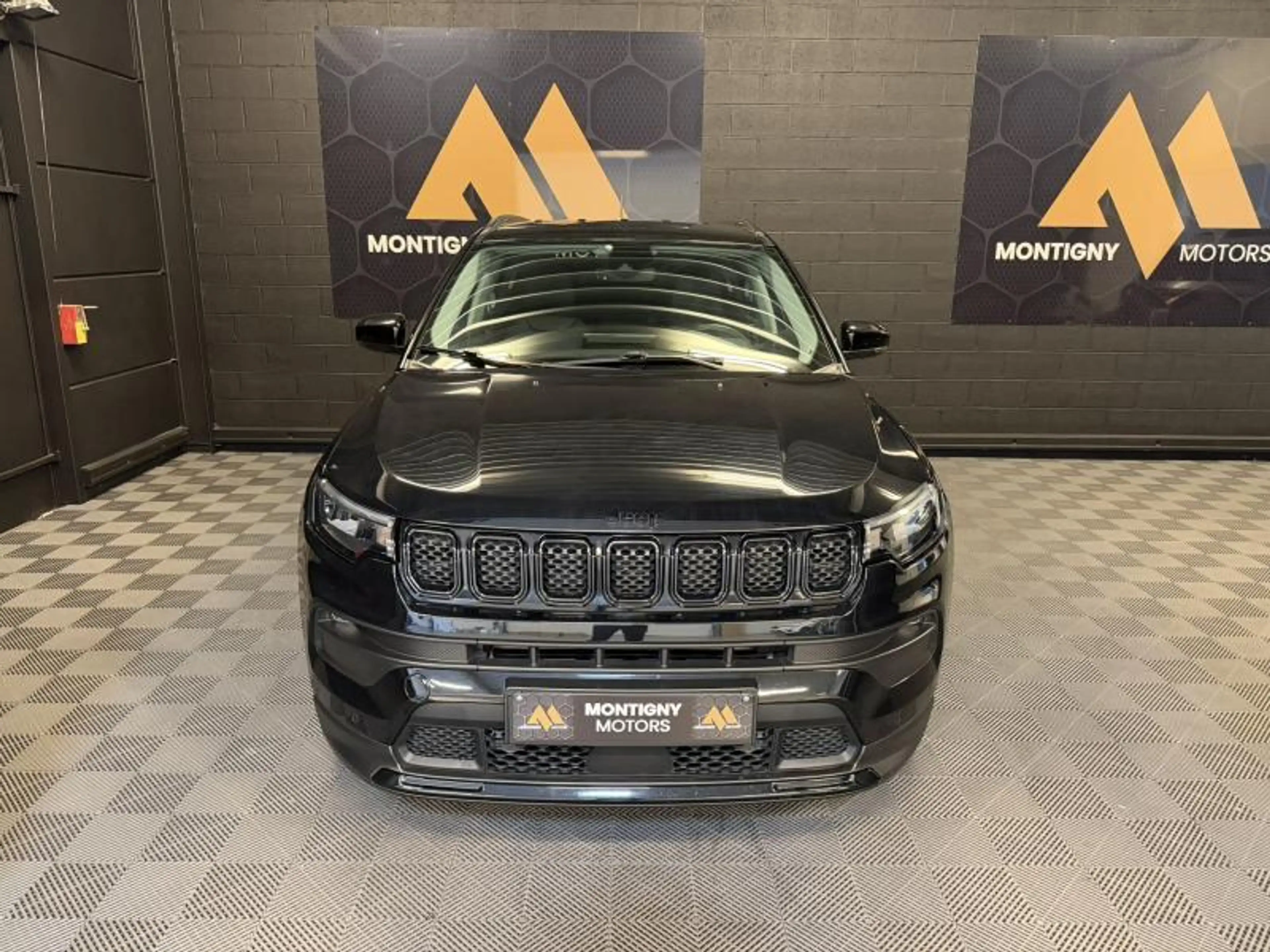 Jeep Compass 1.332cc 130cv Noir 06/22 64605km Clim USB Bluetoot — photo 2