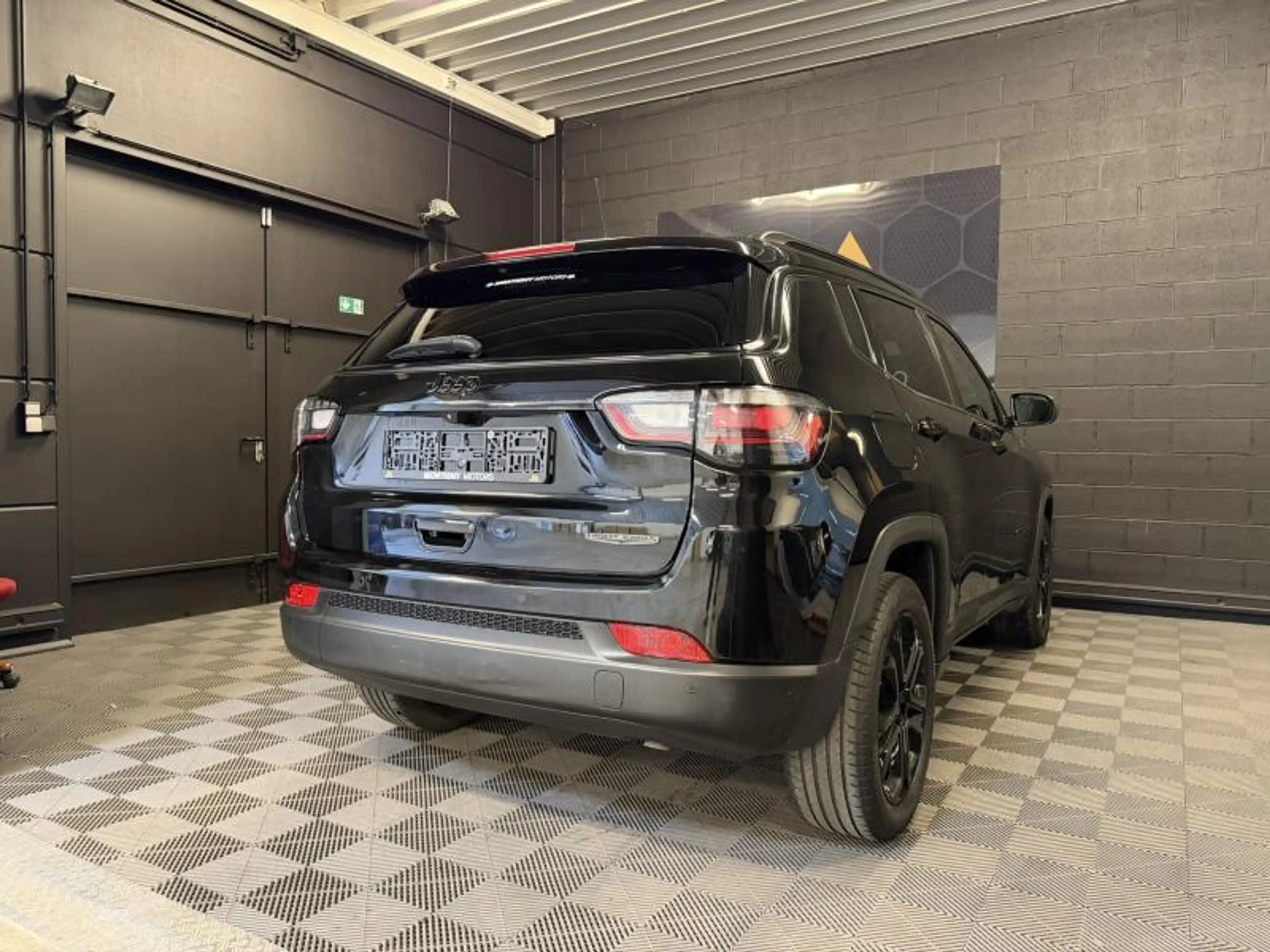 Jeep Compass 1.332cc 130cv Noir 06/22 64605km Clim USB Bluetoot — photo 4