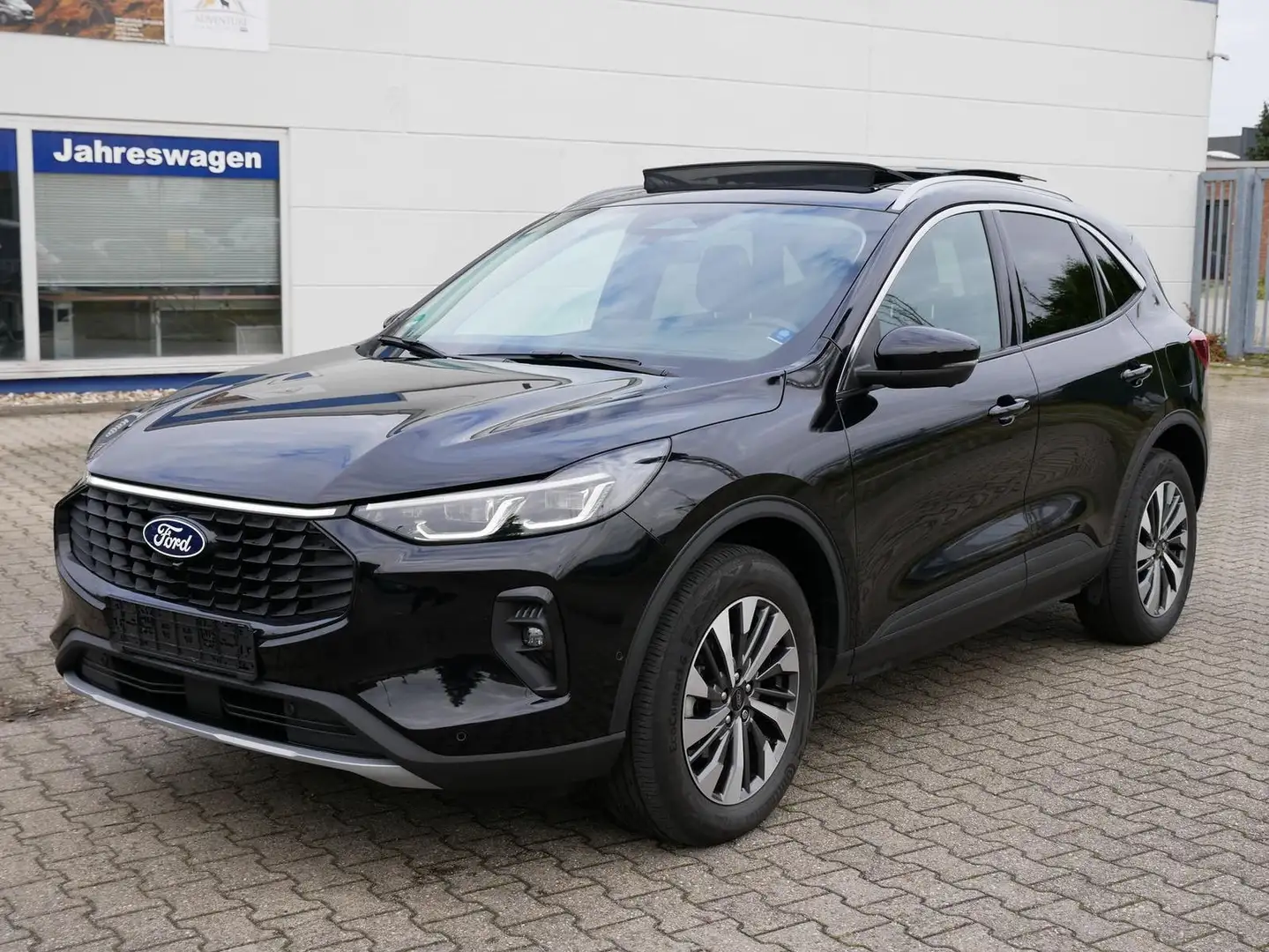 Ford Kuga Hybrid Titanium PANO AHK ACC LED Mod24 Schwarz - 1