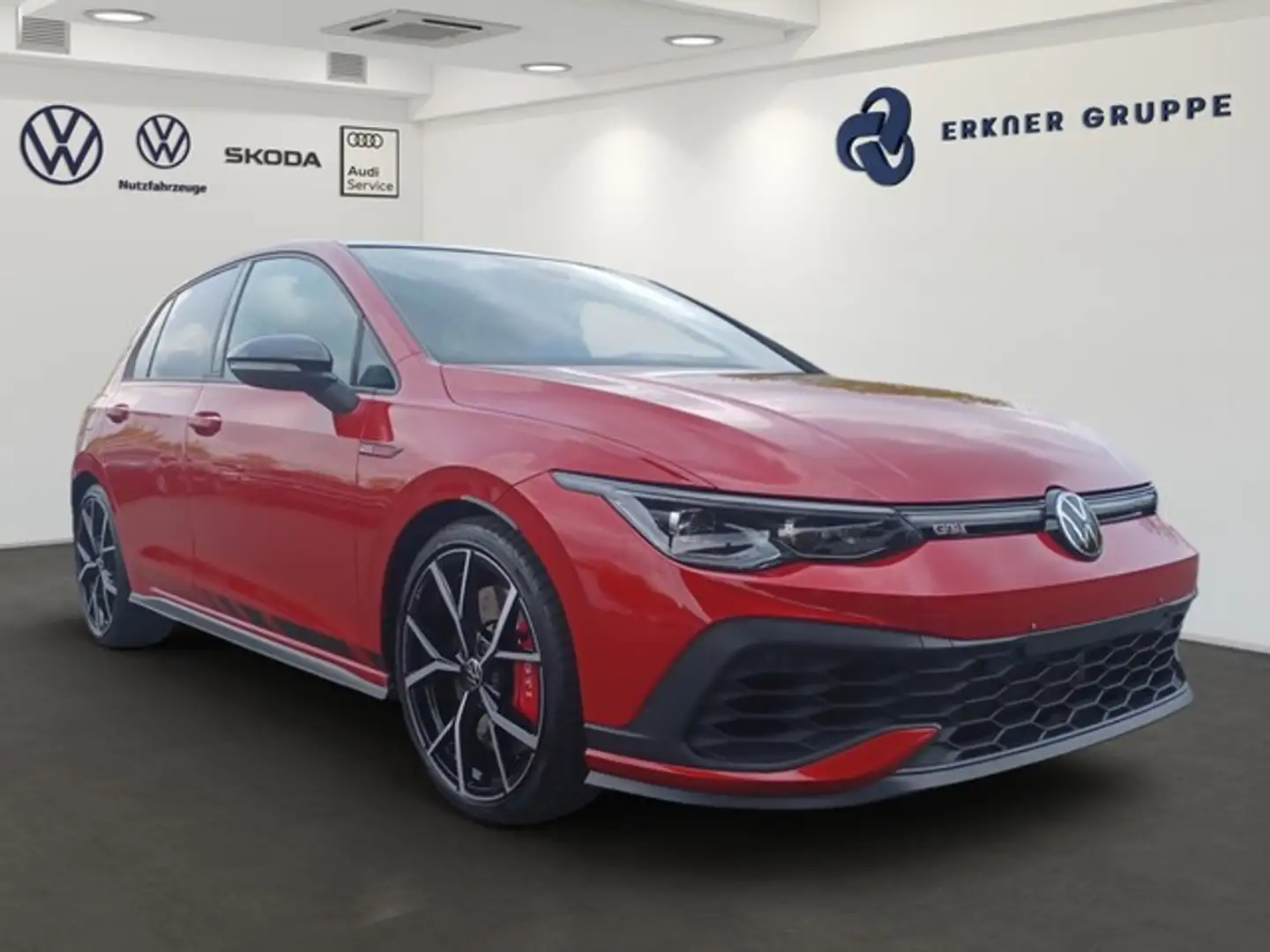 Volkswagen Golf GTI 2.0TSI DSG Clubsport MATRIX+PANO+HEADUP+++ Rot - 2