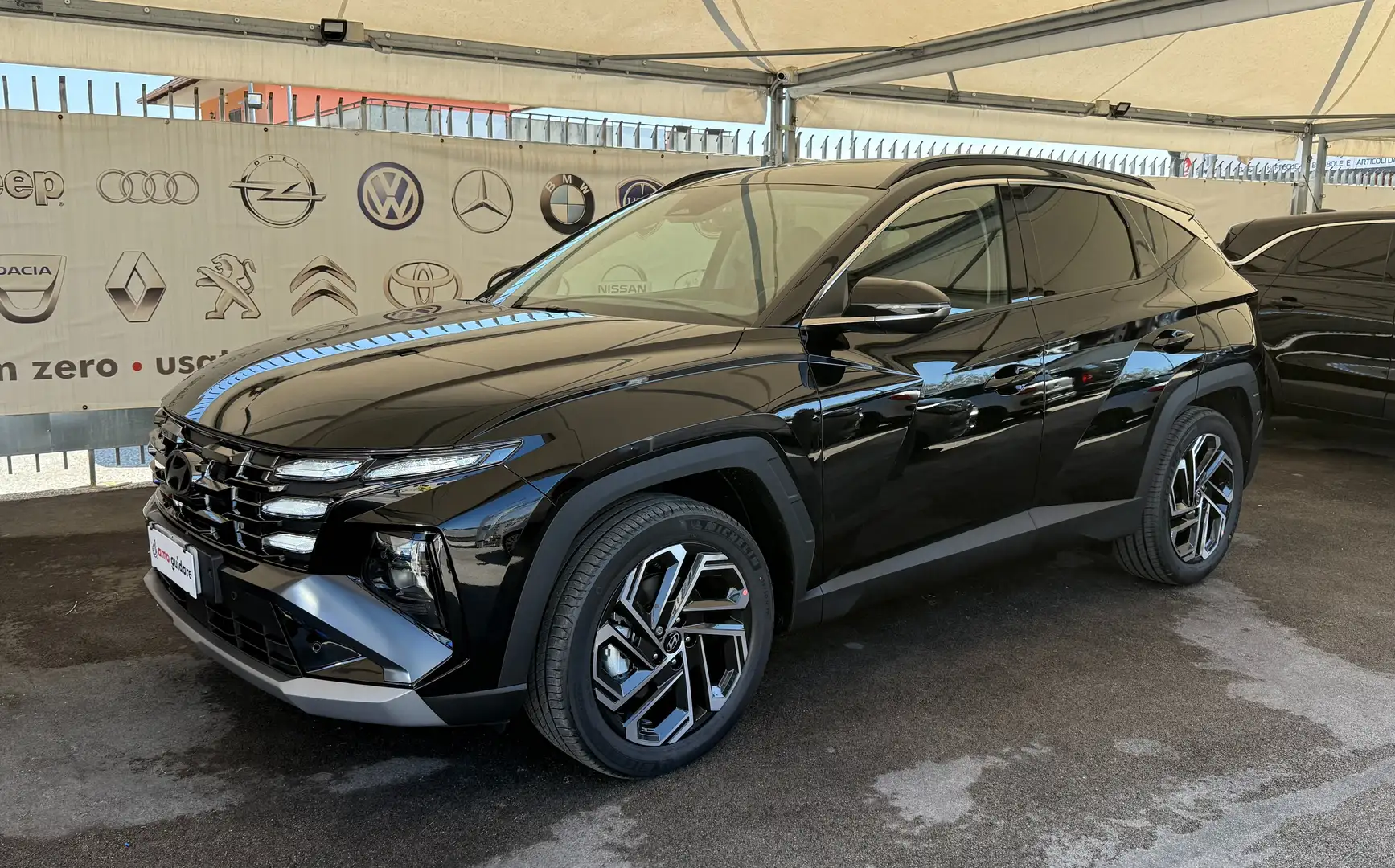 Hyundai TUCSON Tucson III 2024 1.6 crdi 48V Exellence 2wd dct Negro - 2