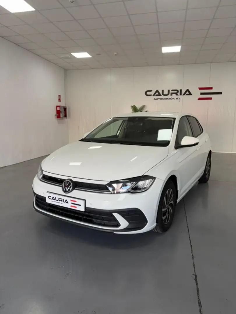 Volkswagen Polo Pequeño Manual de 5 Puertas Blanco - 2