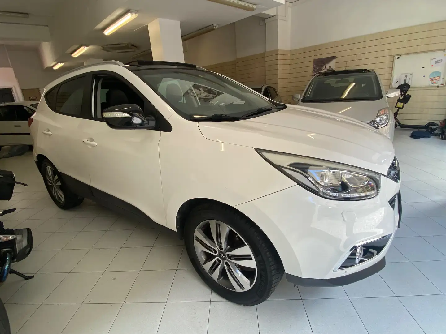 Hyundai iX35 ix35 1.7 crdi Xpossible 115cv 2wd Bianco - 2