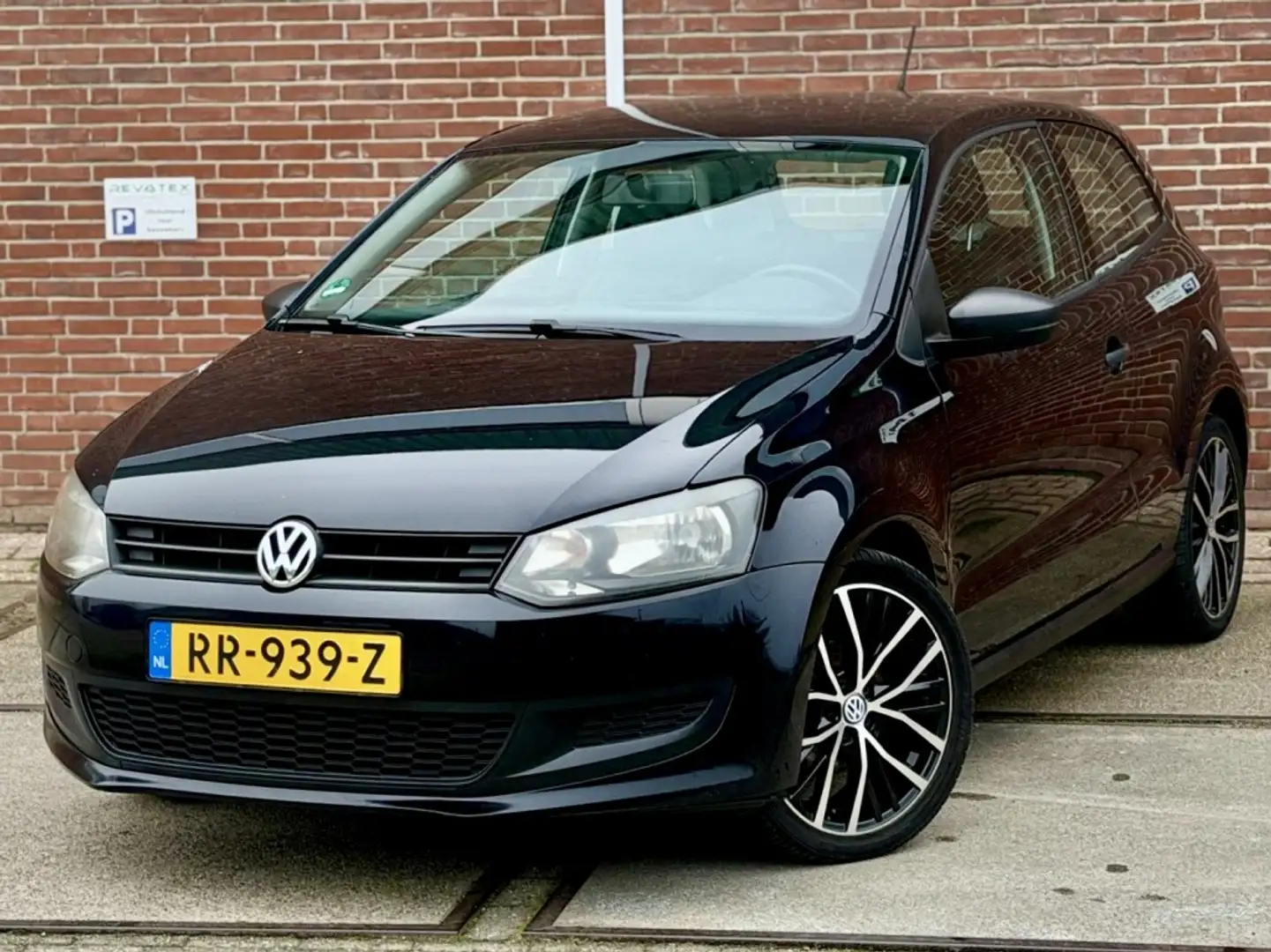 Volkswagen Polo 1.2-12V Comfortl |Airco |Navi |Nieuwe APK Schwarz - 1