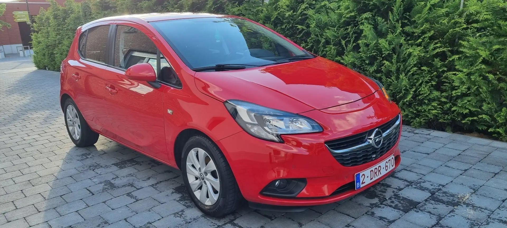 Opel Corsa 1.2 Innovation Rouge - 1