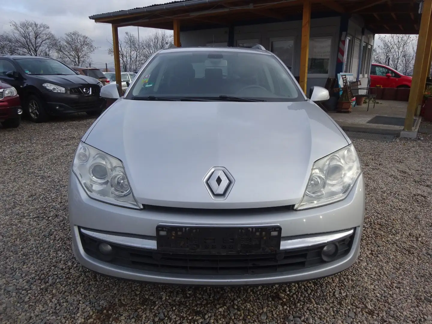 Renault Laguna III Grandtour 2.0 16V Expression Grau - 2