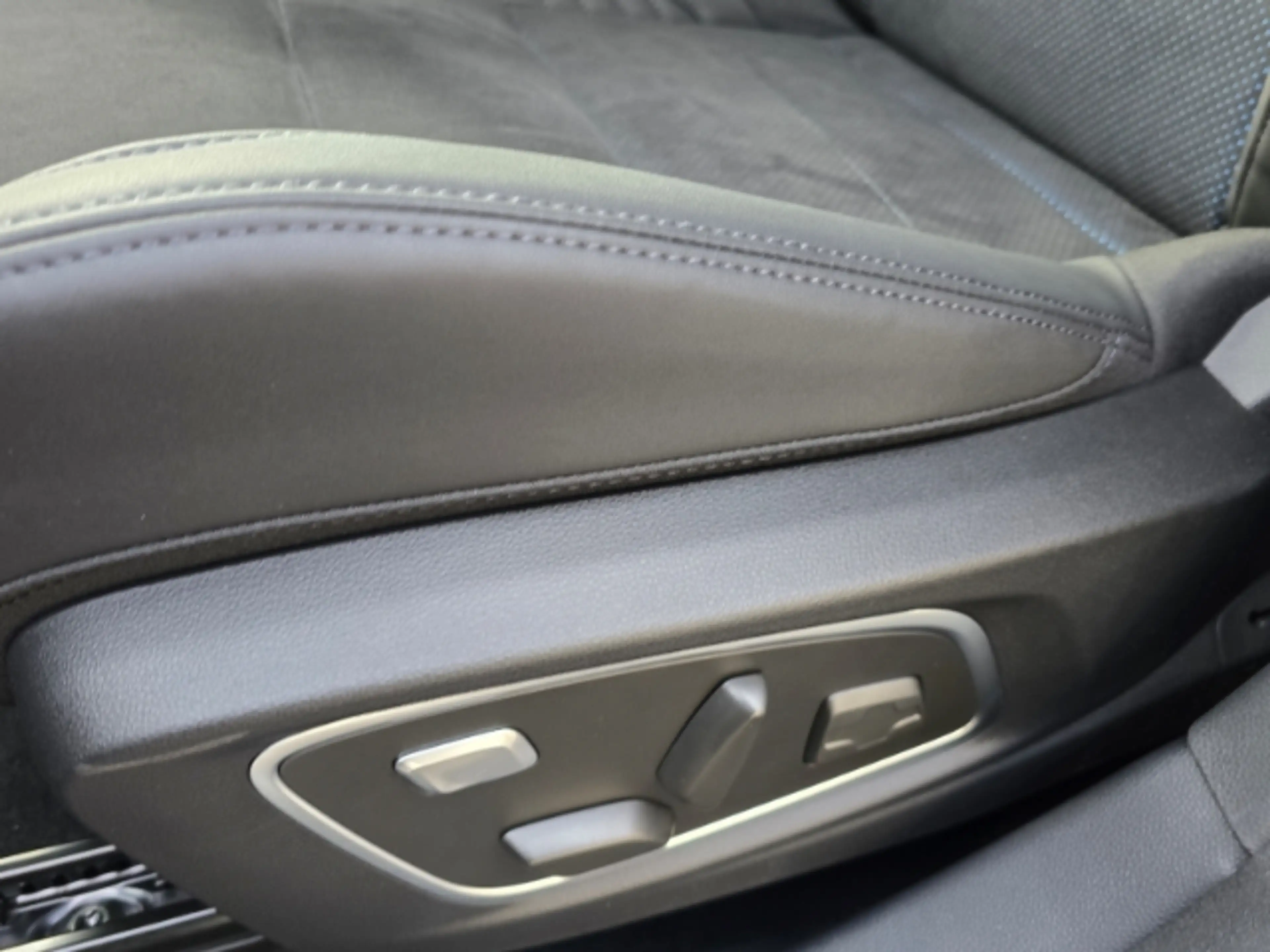 Renault Rafale 200 E-Tech Full Hybrid Esprit Alpine Panorama Glas — photo 15