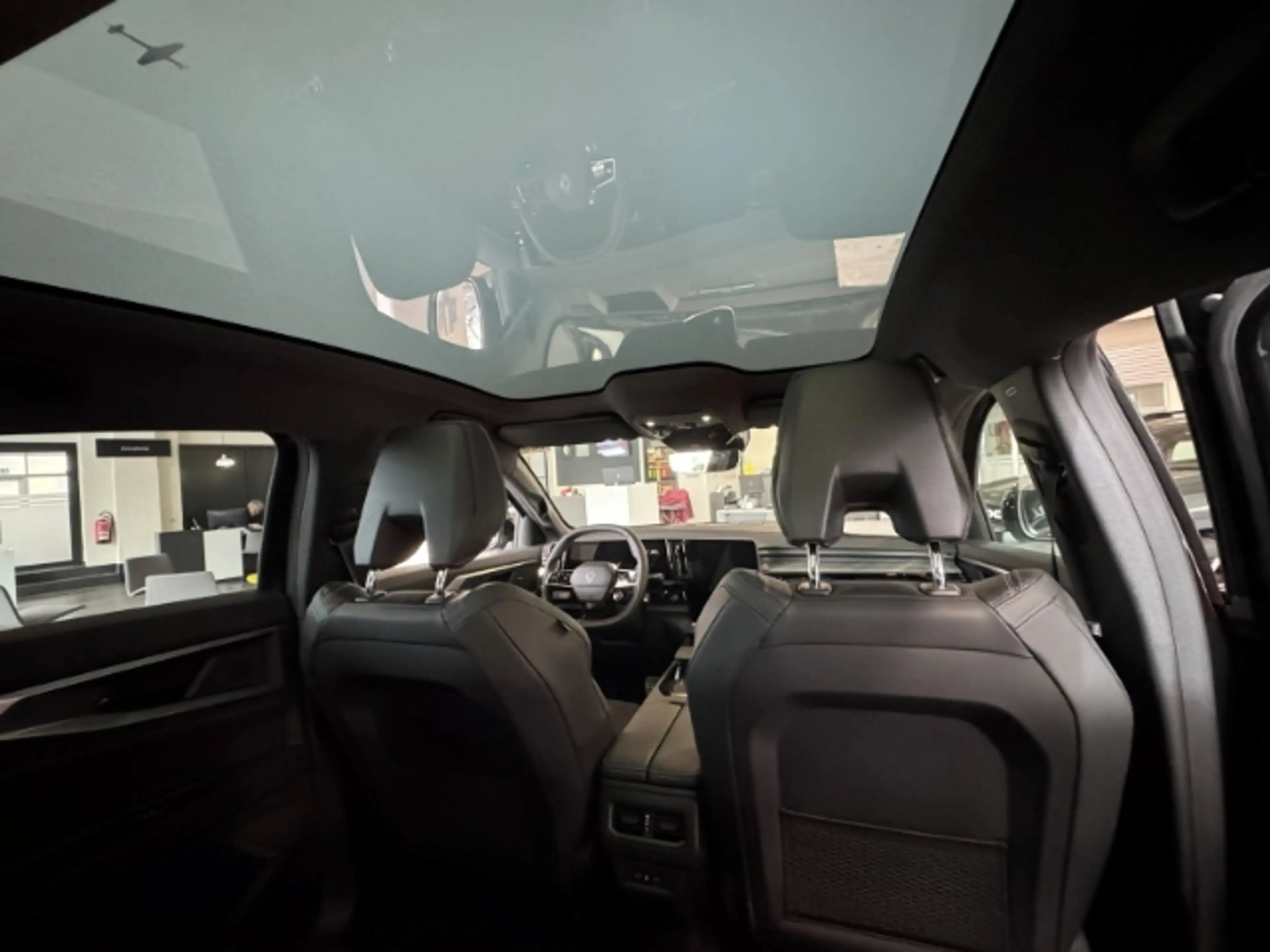 Renault Rafale 200 E-Tech Full Hybrid Esprit Alpine Panorama Glas — photo 8