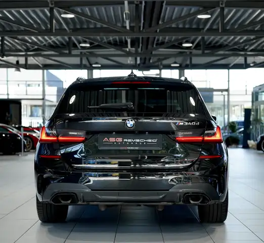 BMW 3 Series view 9
