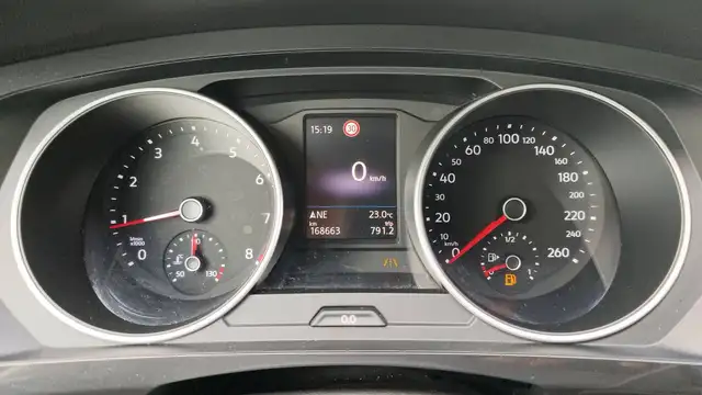 Volkswagen Tiguan view 12