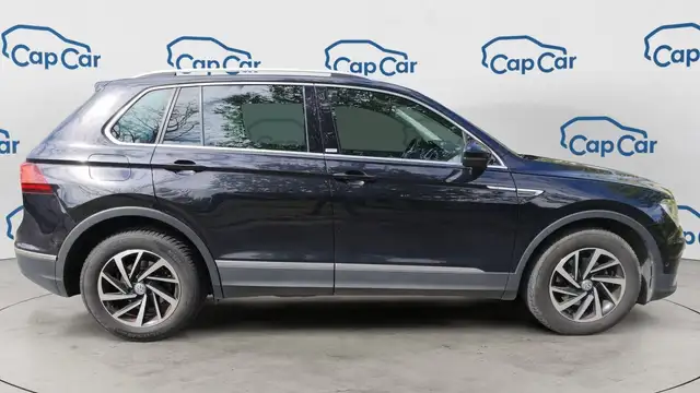 Volkswagen Tiguan view 4