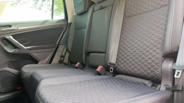 Volkswagen Tiguan view 9