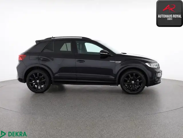 Volkswagen T-Roc view 5