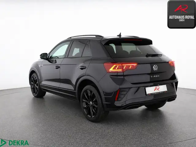 Volkswagen T-Roc view 2