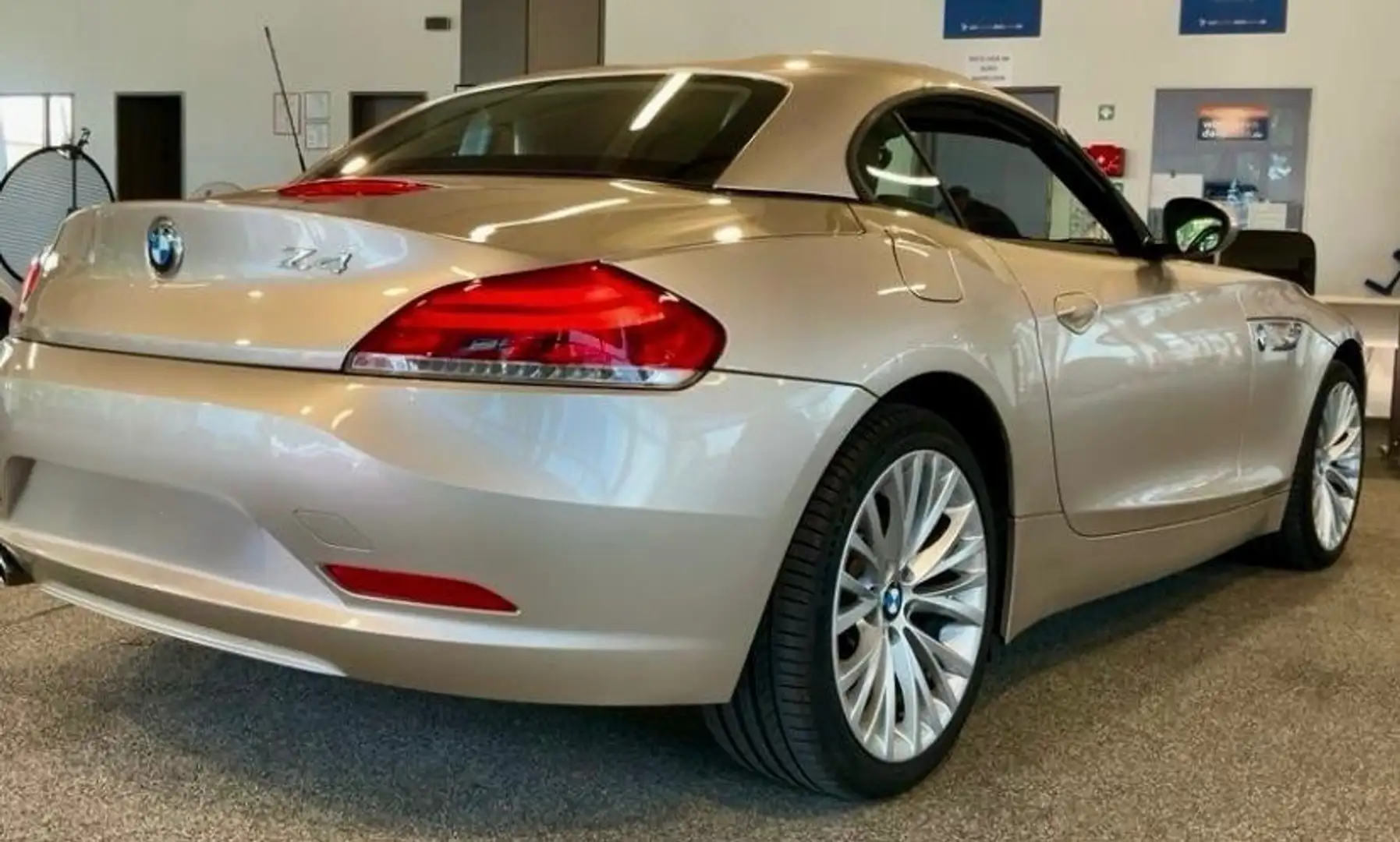 BMW Z4 Bmw Z4 2.3i 205CV PELLE NERA XENON NAVY Beige - 2