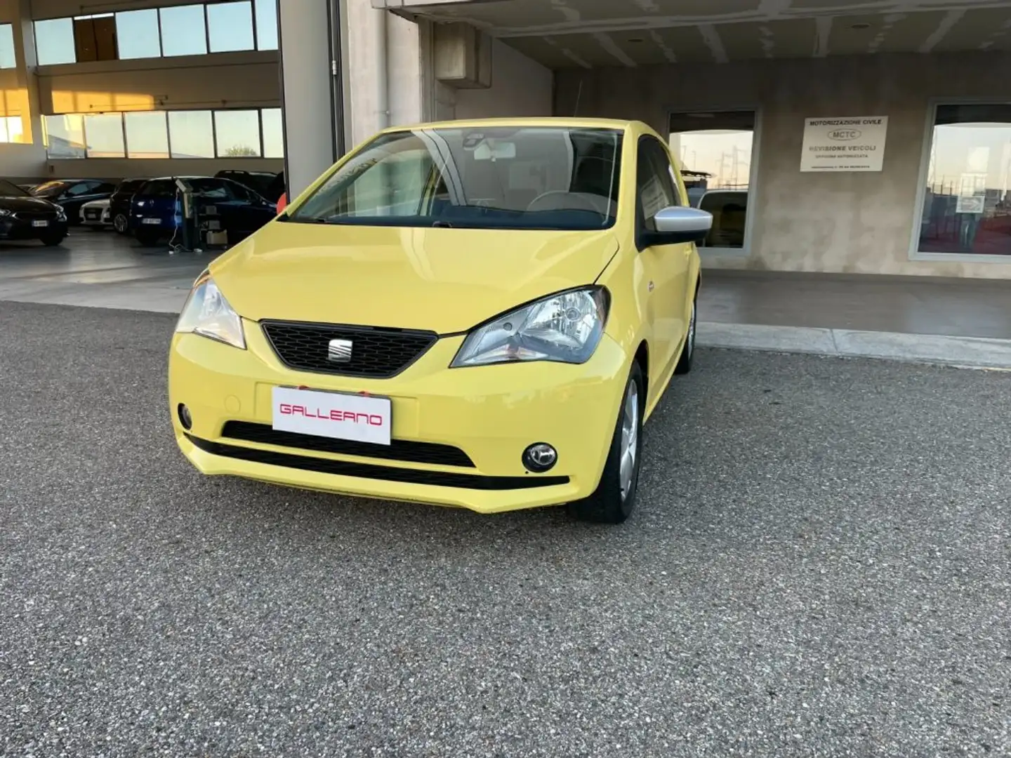 SEAT Mii 1.0 75CV 3p. Style Giallo - 1