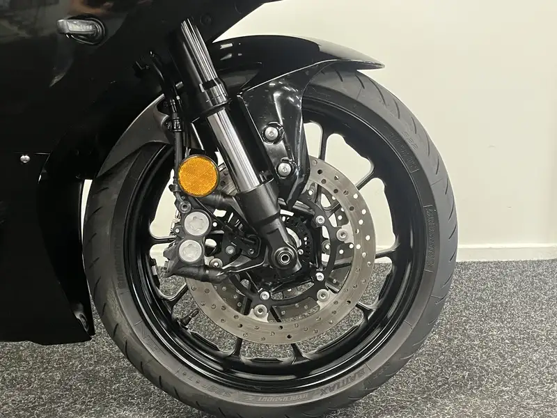 Yamaha YZF-R7 - foto 6