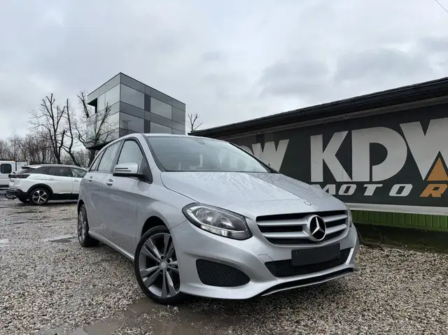 Mercedes-Benz B 180 B 180 d