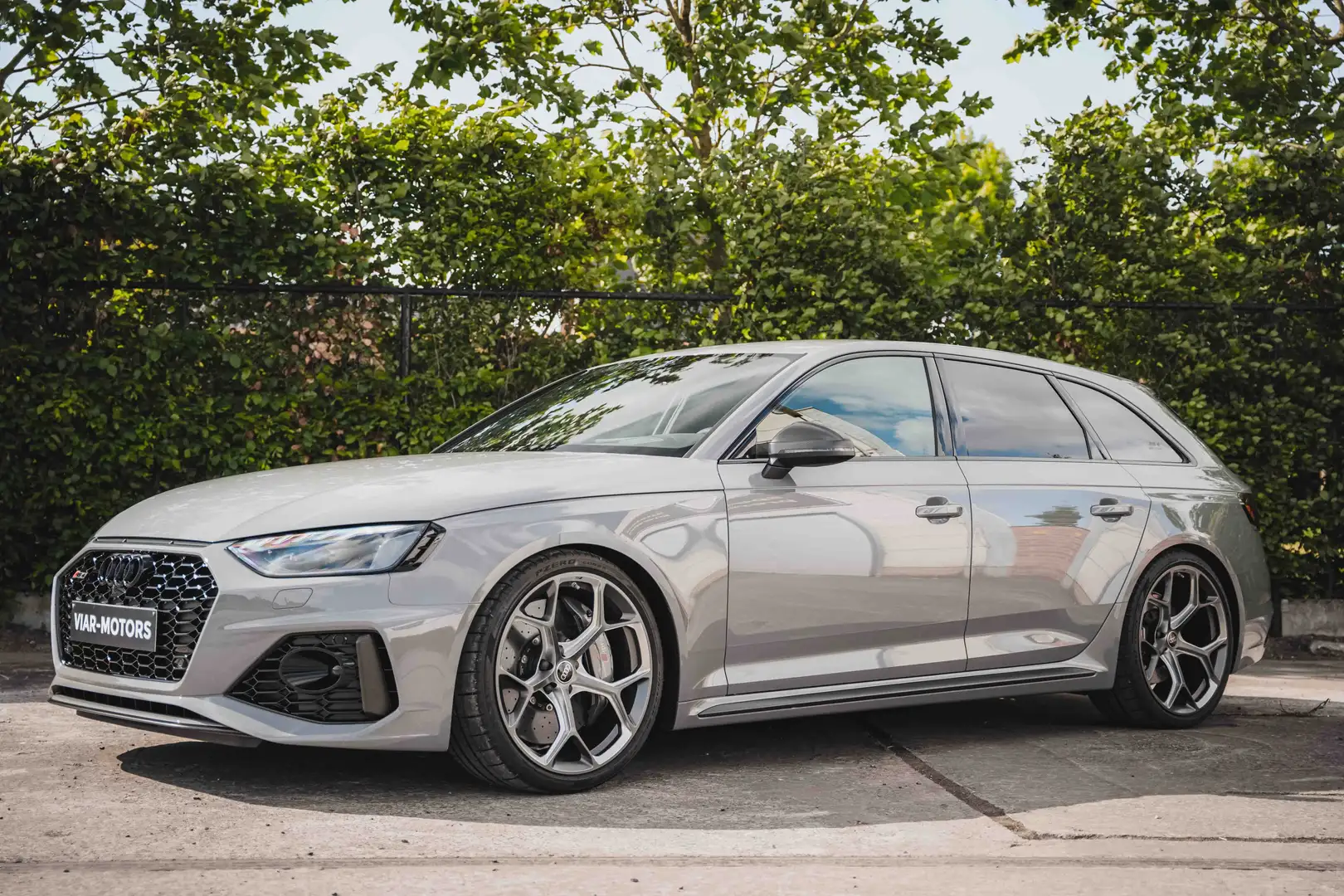Audi RS4 Avant 2.9 V6 TFSI Quattro 25 Years Edition Grijs - 1
