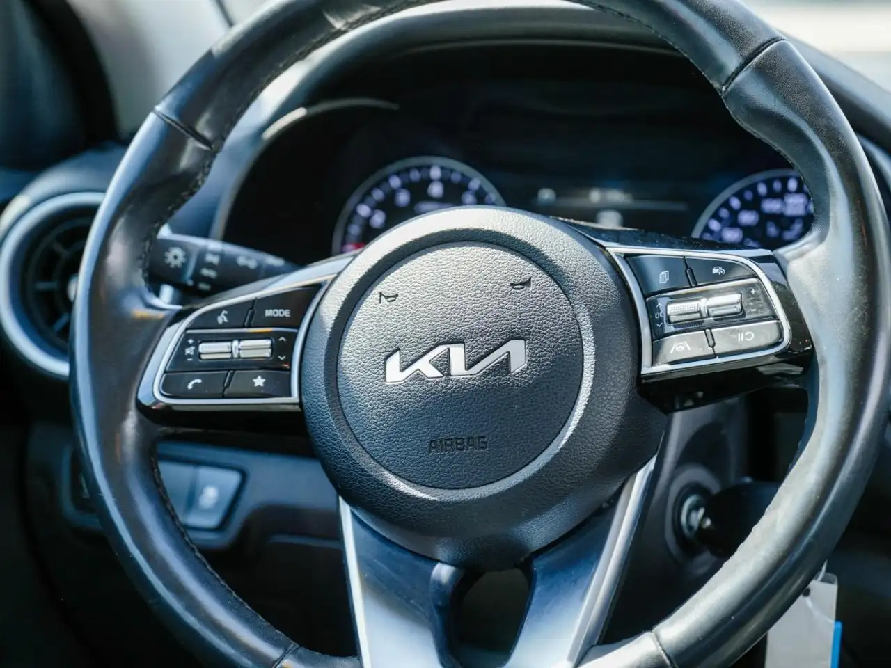 Kia Forte снимка Kia Forte