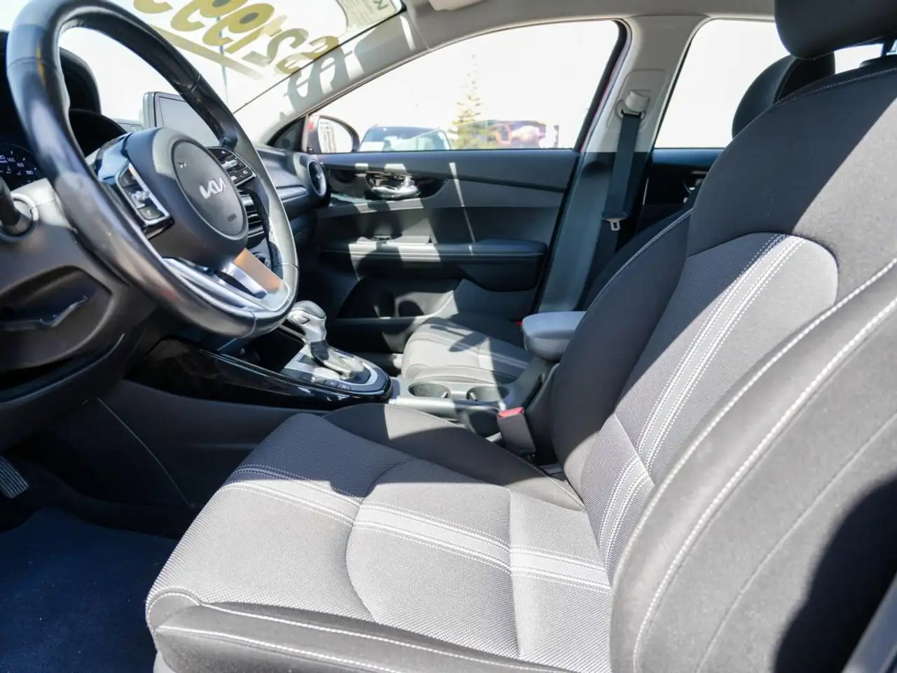 Kia Forte снимка Kia Forte