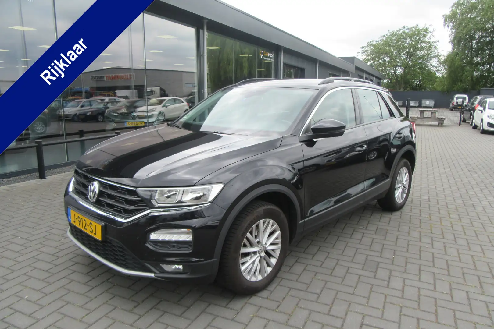 Volkswagen T-Roc 1.0 TSI Style Business, Navigatie, Trekhaak Zwart - 1