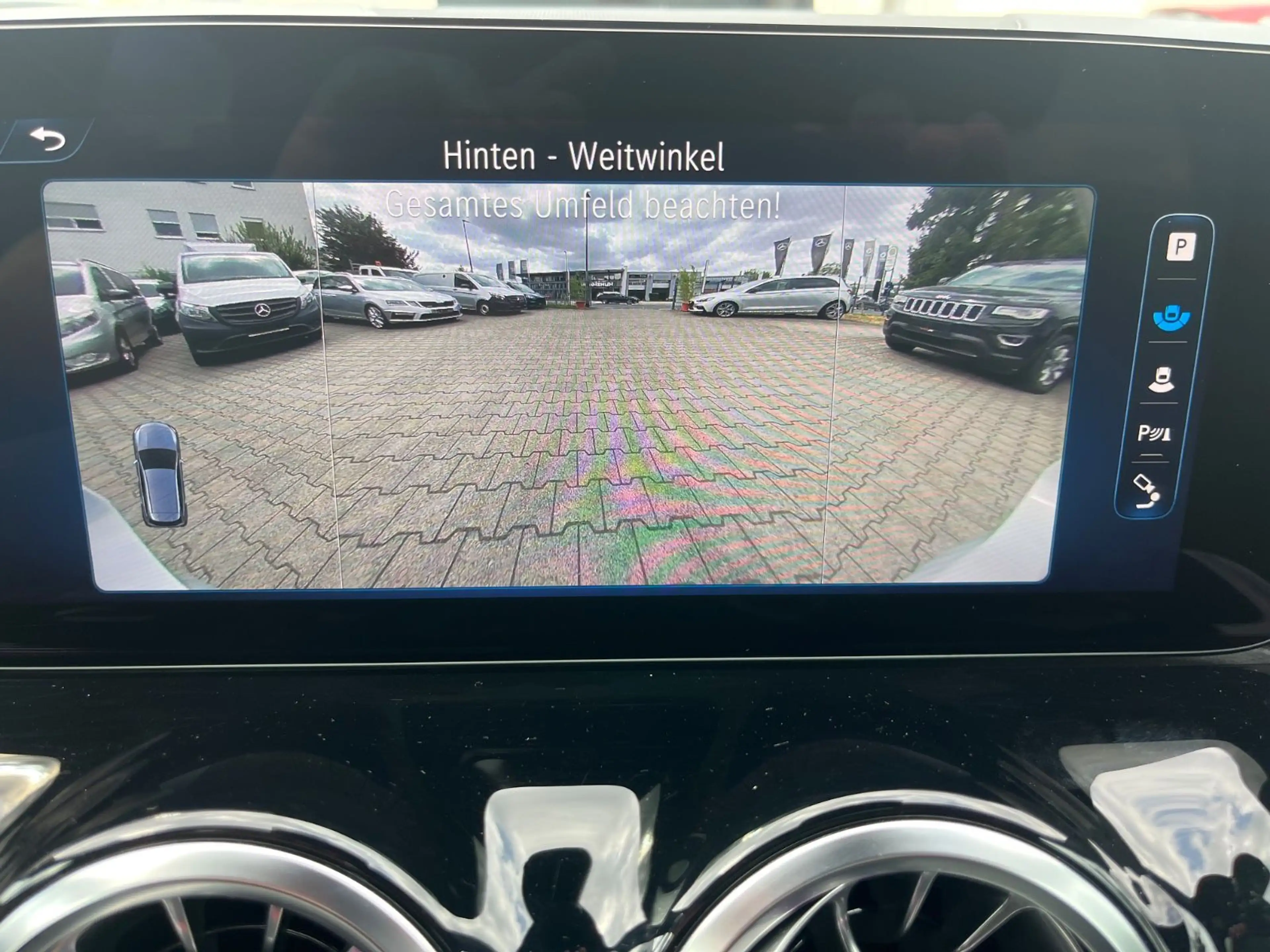 Mercedes-Benz B 200 AMG *Pano *AHK *LED — photo 8