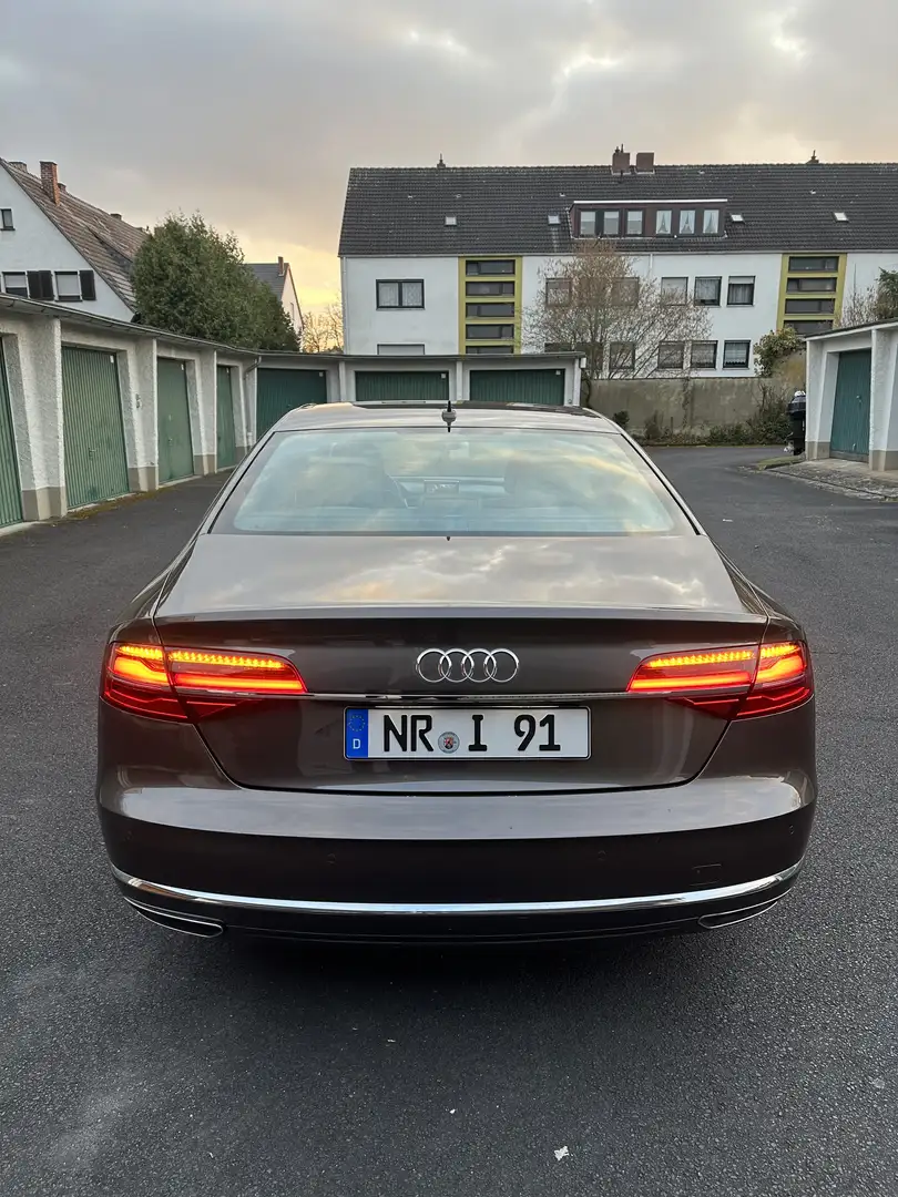 Audi A8 3.0 TDI DPF clean diesel quattro tiptronic - 1