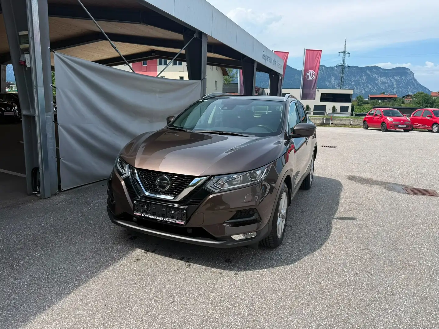 Nissan Qashqai Qashqai 1,7 dCi 4x4i Acenta Xtronic Automatik Braun - 1