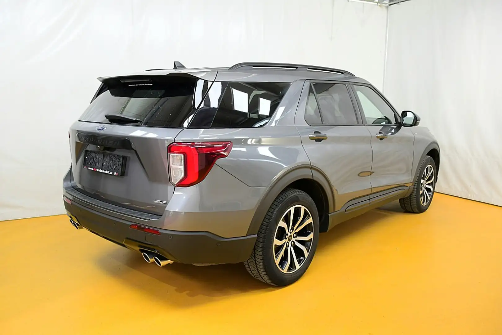 Ford Explorer 3,0 EcoBoost PHEV AWD ST-Line Aut. 7.Sitzer Schwarz - 2