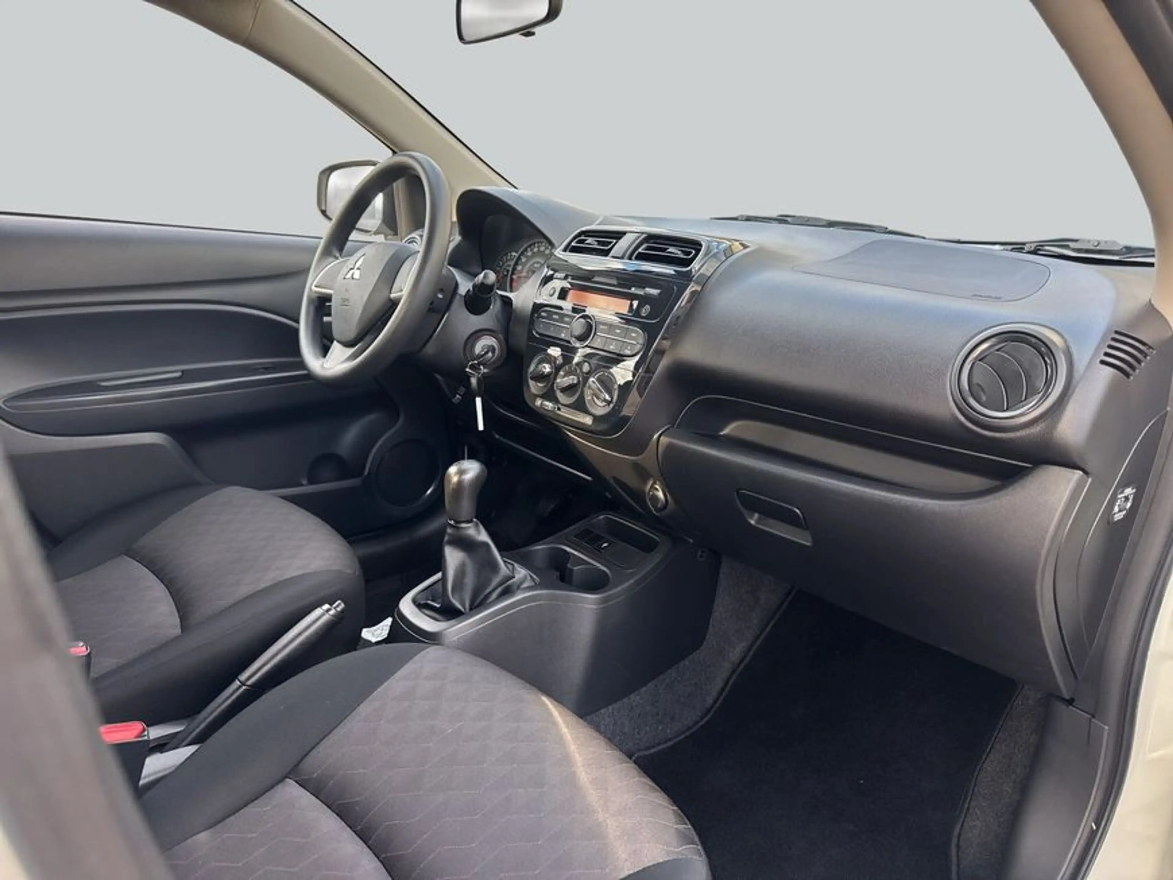 Mitsubishi Space Star 1.0 Intro Edition wenig KM*Erstbesitz — photo 15