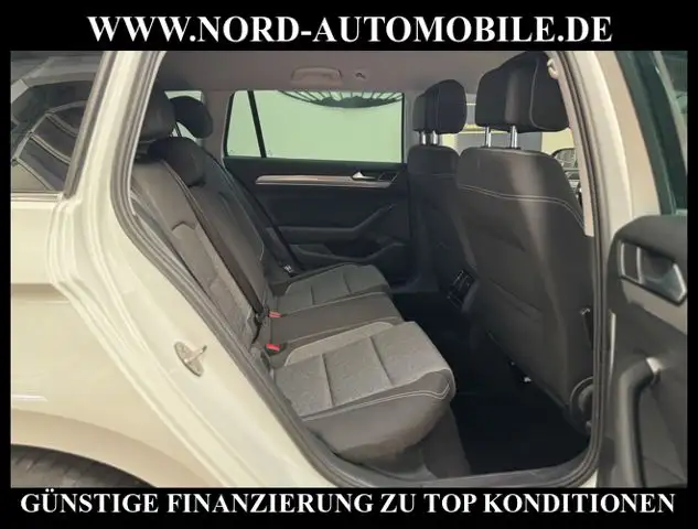 Volkswagen Passat view 18