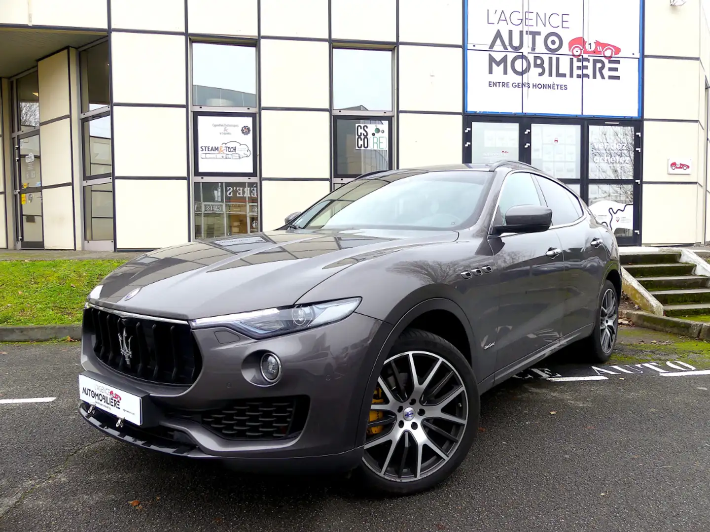 Maserati Levante GranSport 3.0 V6 350ch Q4 BVA Gris - 1