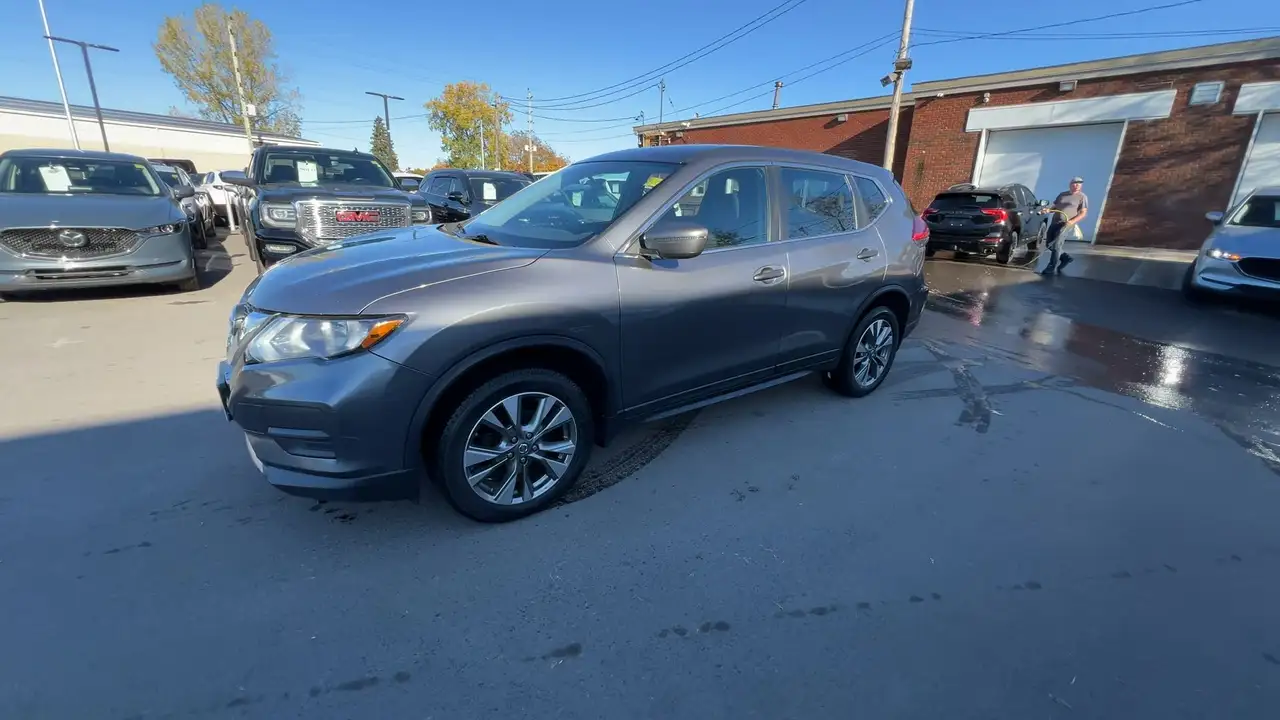 Nissan Rogue снимка Nissan Rogue