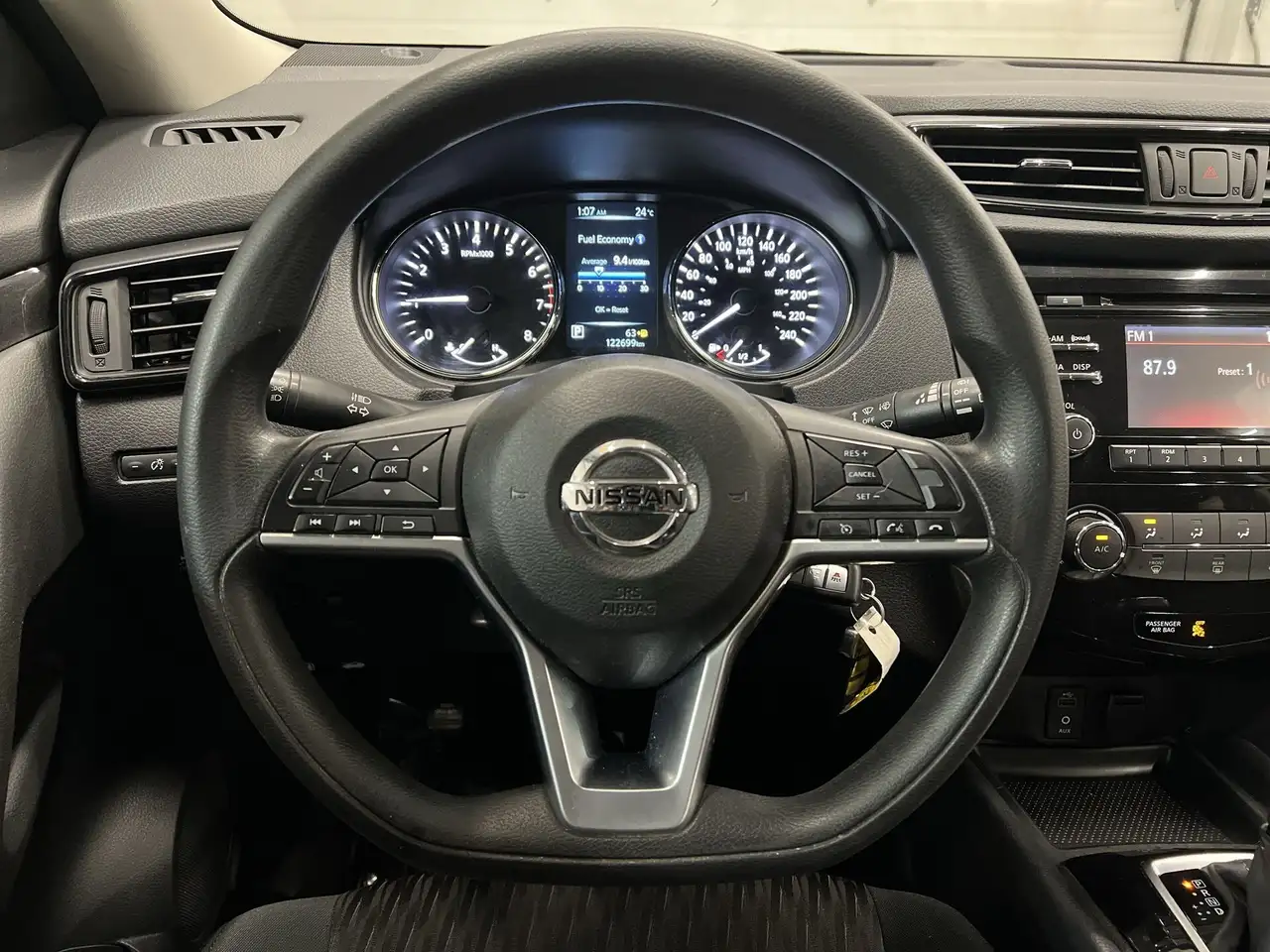 Nissan Rogue снимка Nissan Rogue