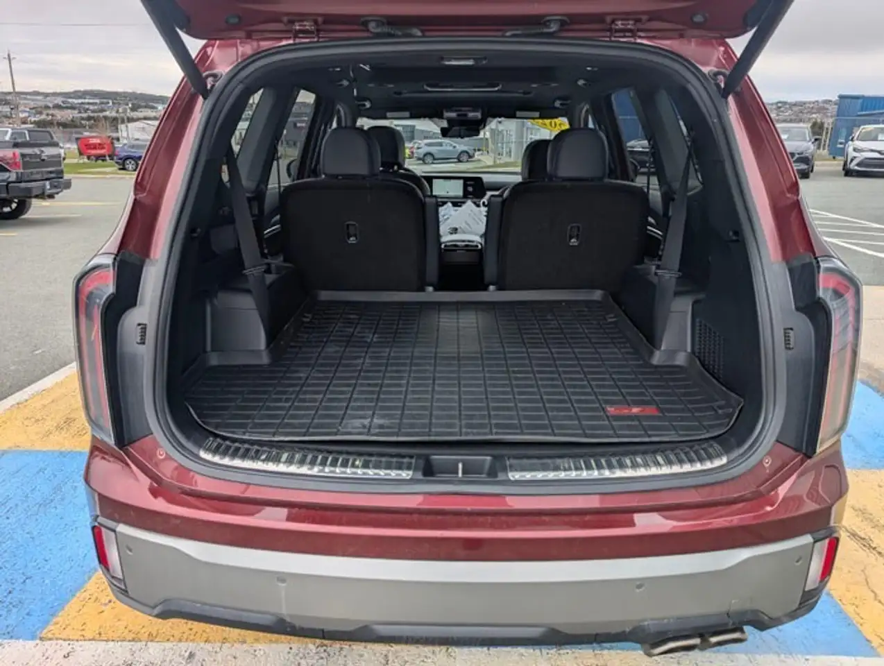 Kia Telluride снимка Kia Telluride