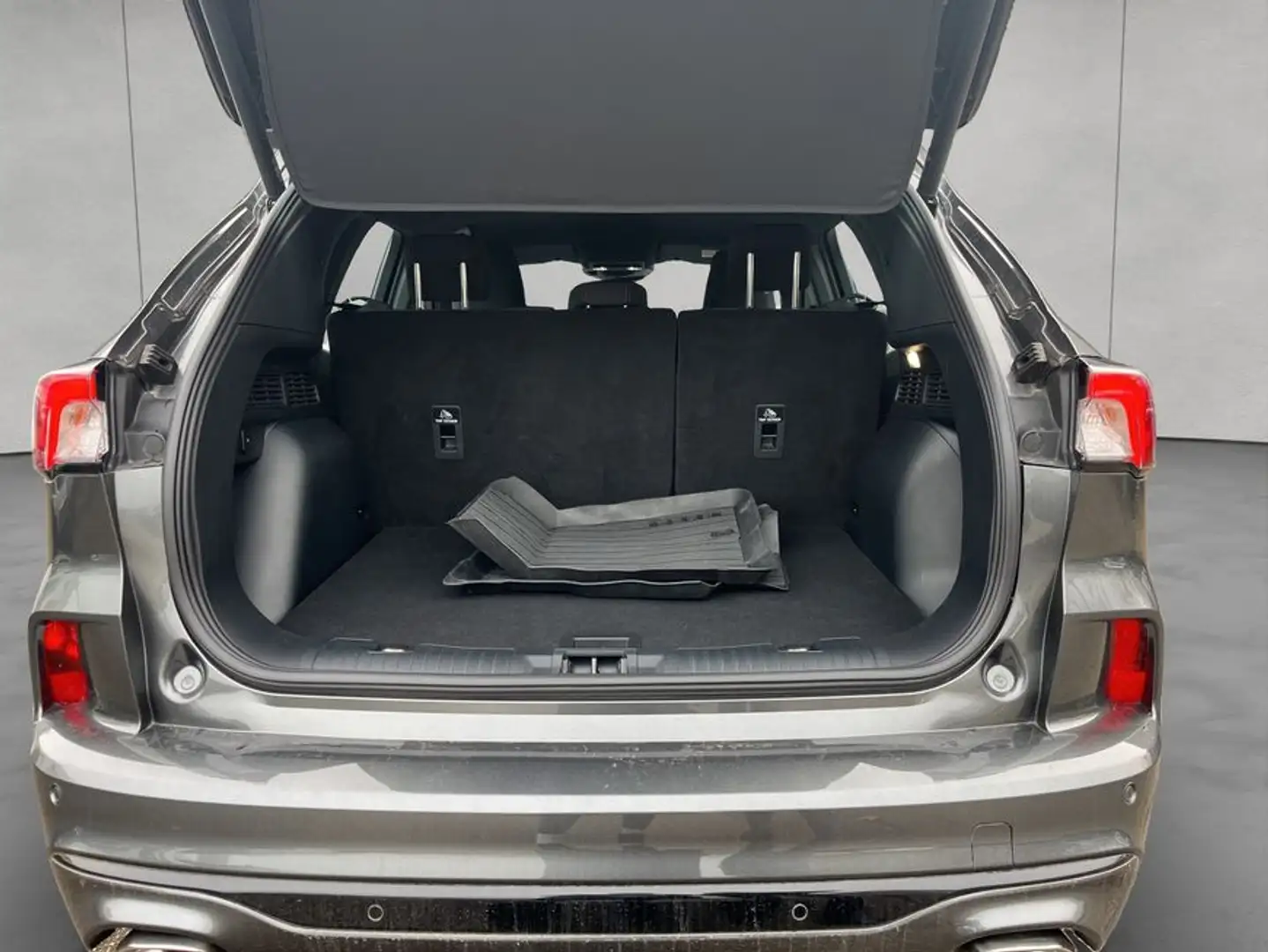 Ford Kuga 2.5 Duratec PHEV ST-LINE Gris - 2